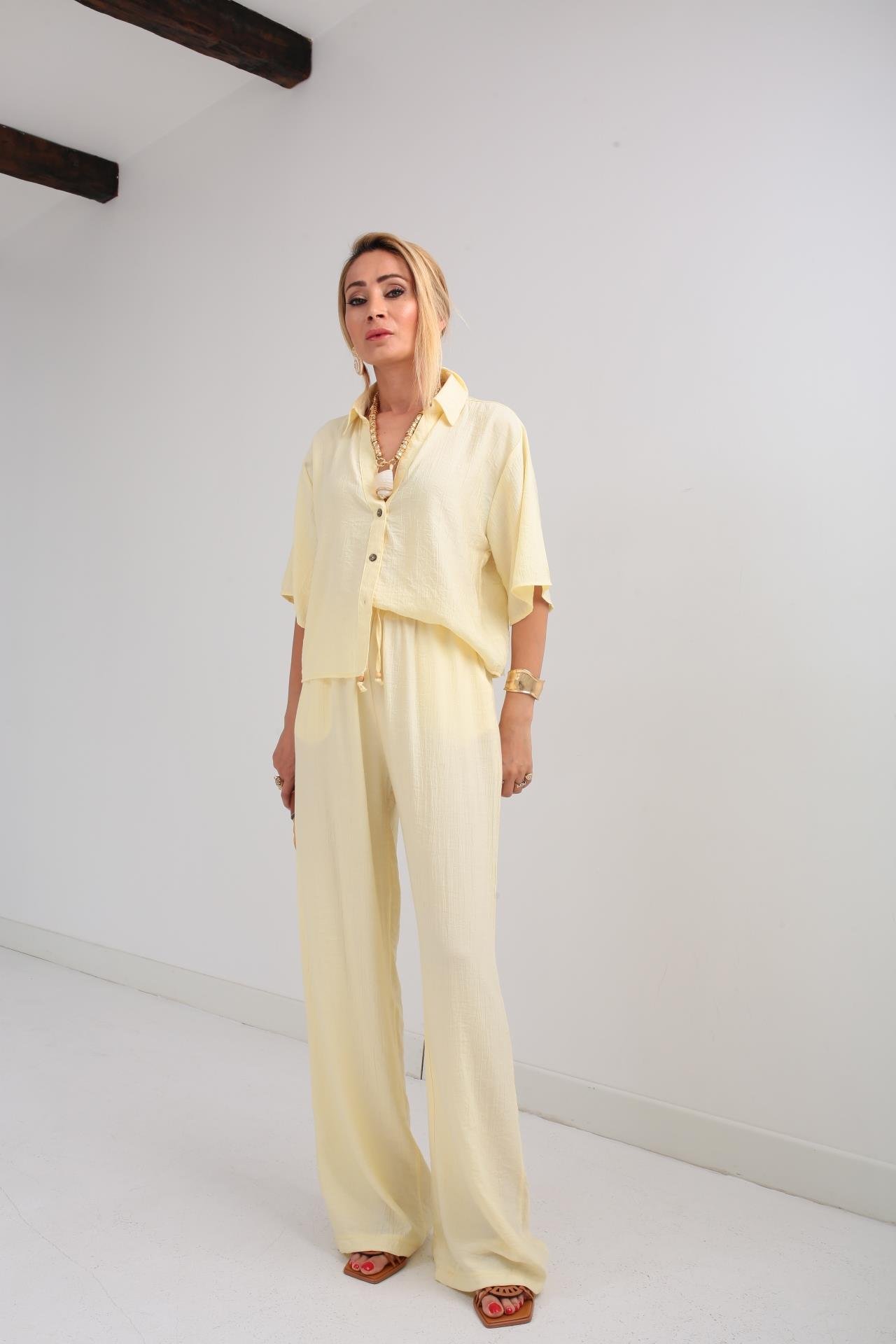 V Yaka Düğmeli Sarı Takım TAKIM | NO33
