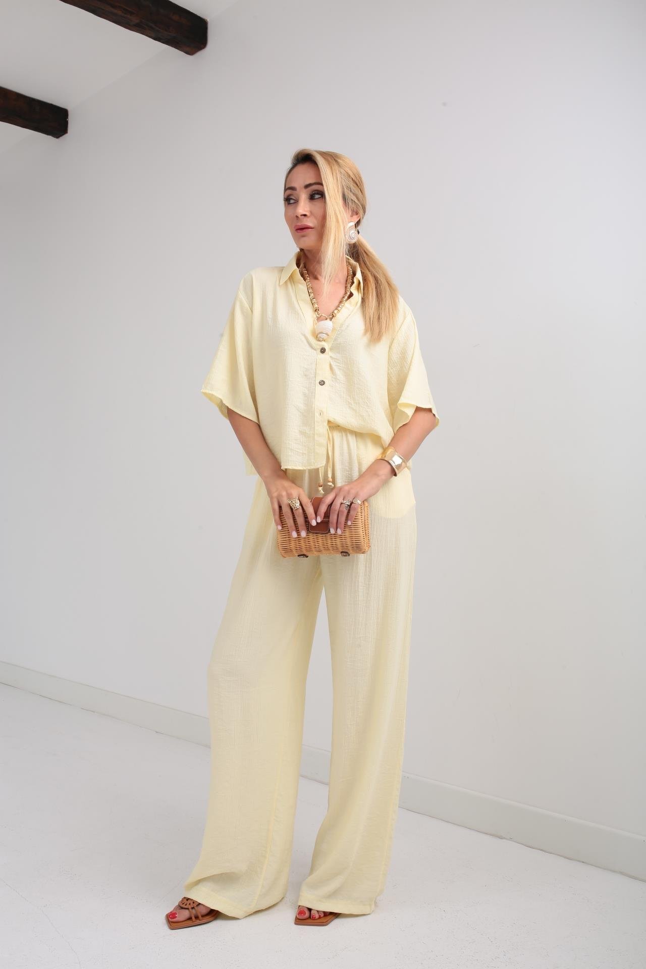 V Yaka Düğmeli Sarı Takım TAKIM | NO33