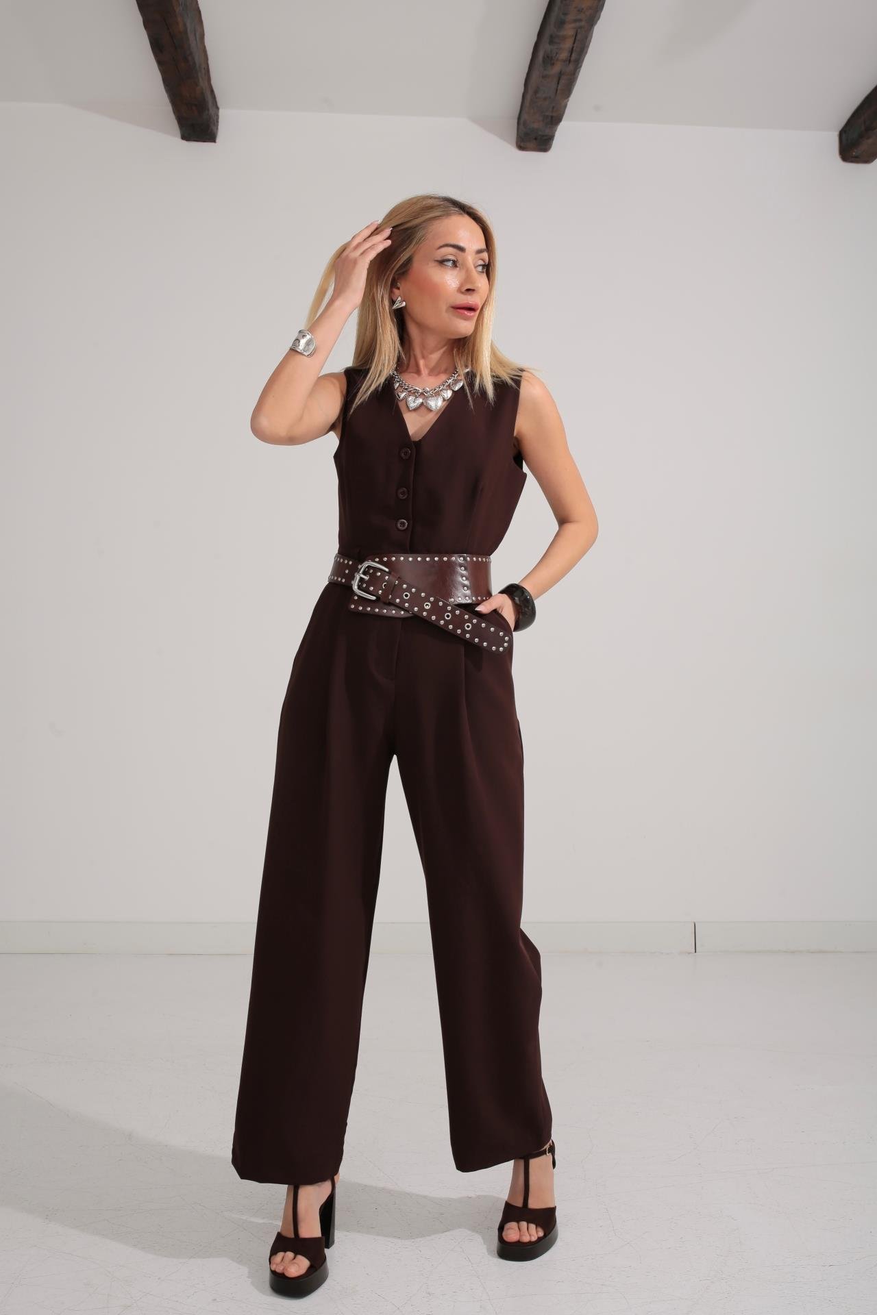 V Yaka Kahve Kolsuz Tulum TULUM