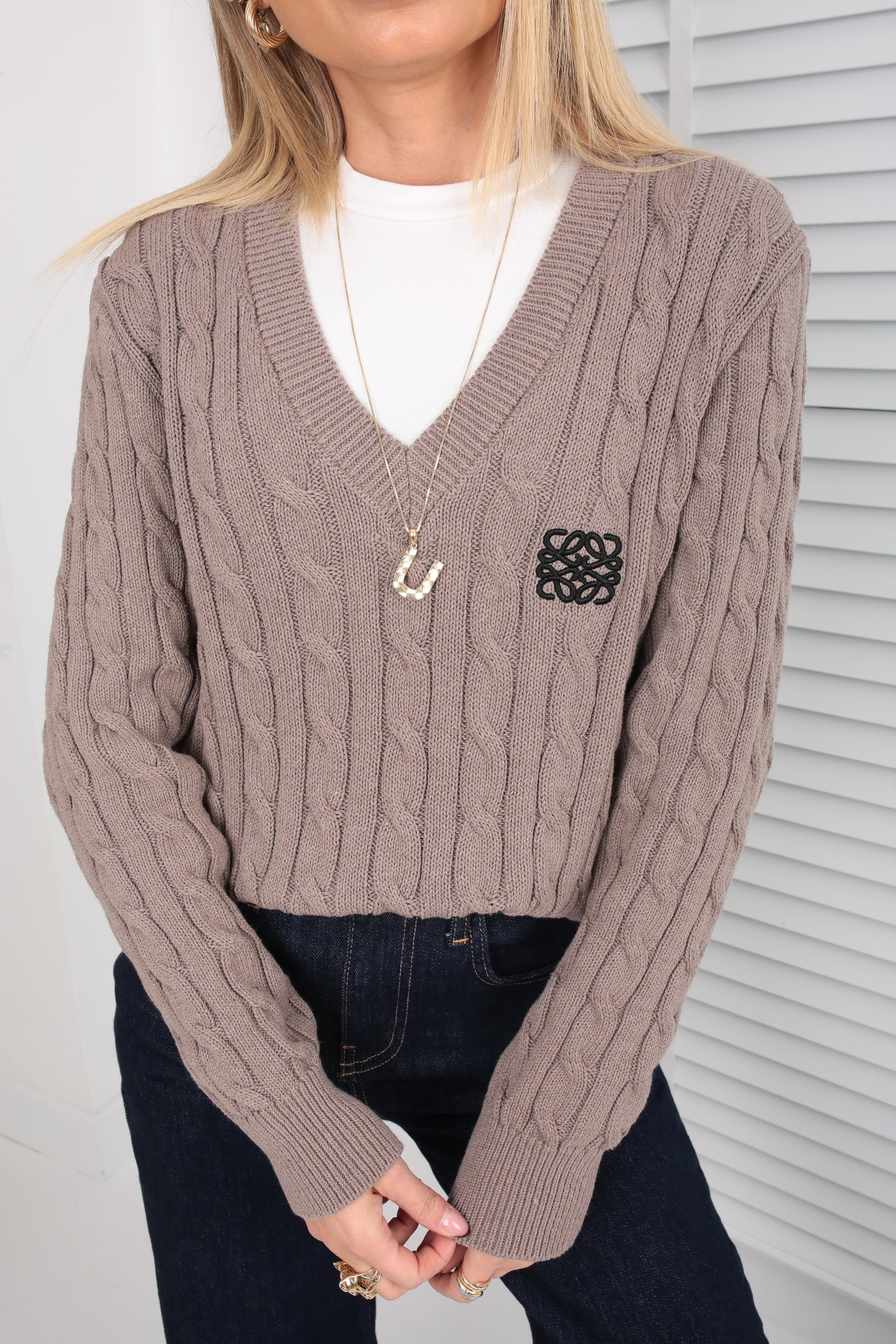 V Yaka Nakışlı Vizon Kazak TRİKO VE KAZAK