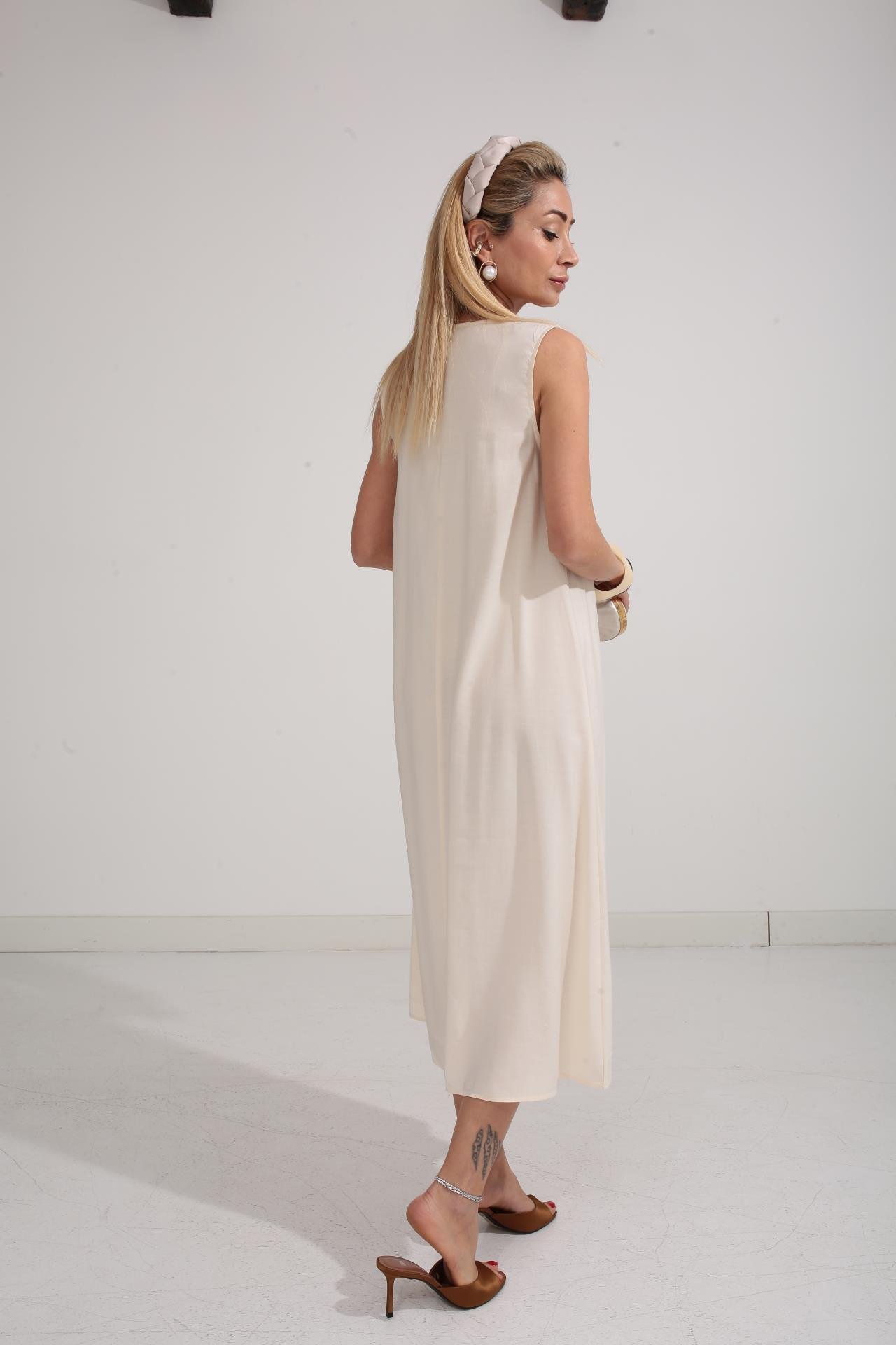 V Yaka Uzun Ekru Elbise ELBİSE | NO33