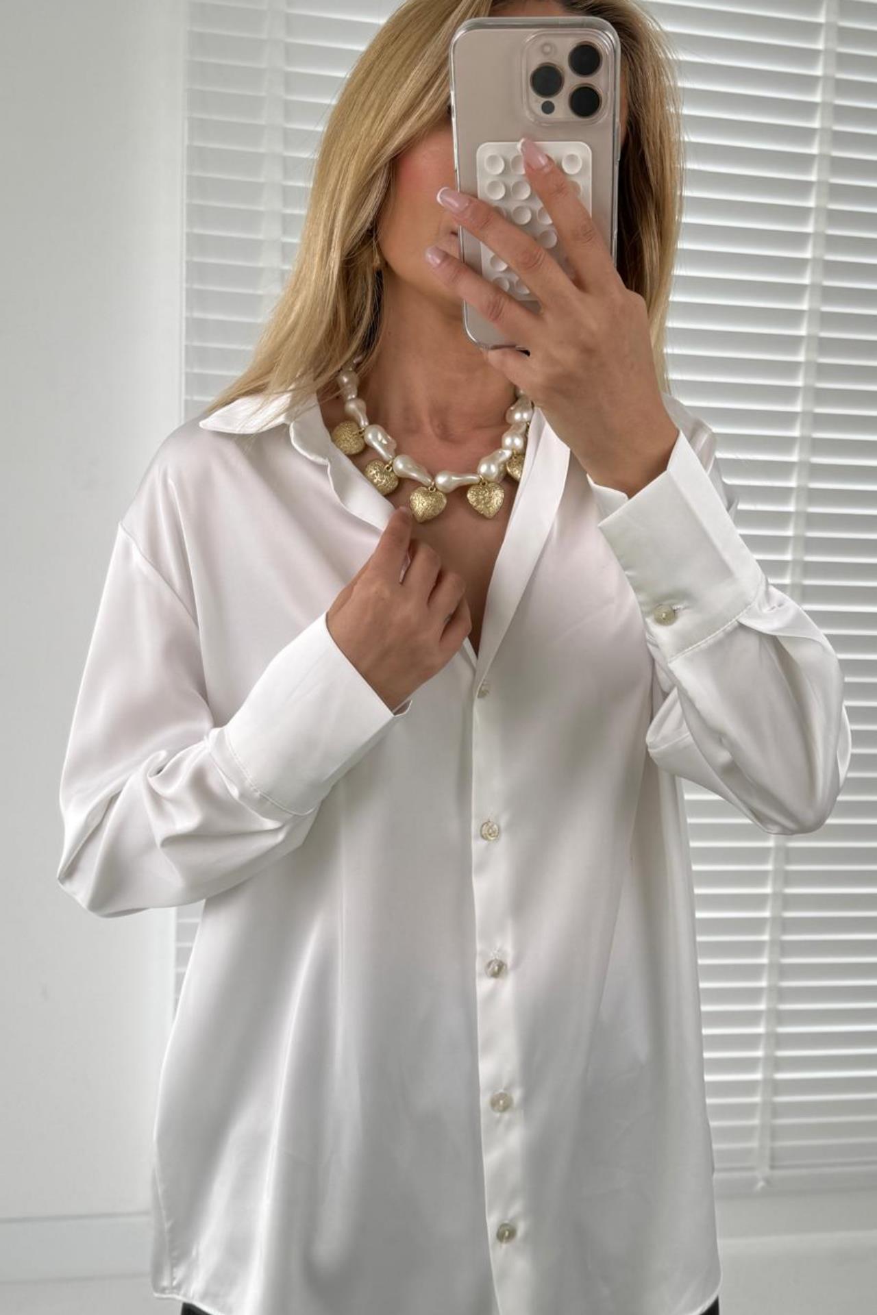 V Yakalı Beyaz Saten Gömlek GÖMLEK