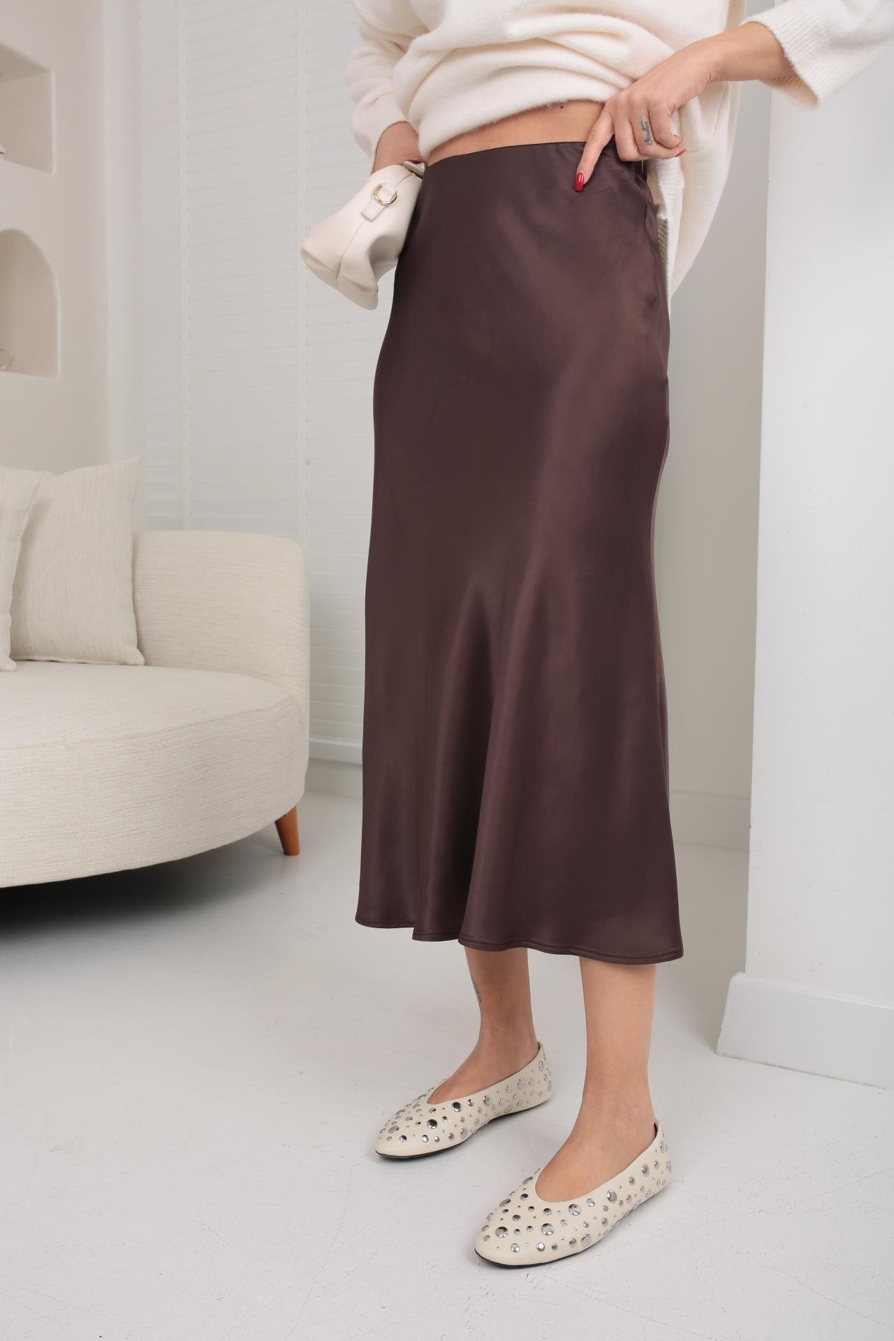 Verev Kesim Kahve Saten Etek ETEK