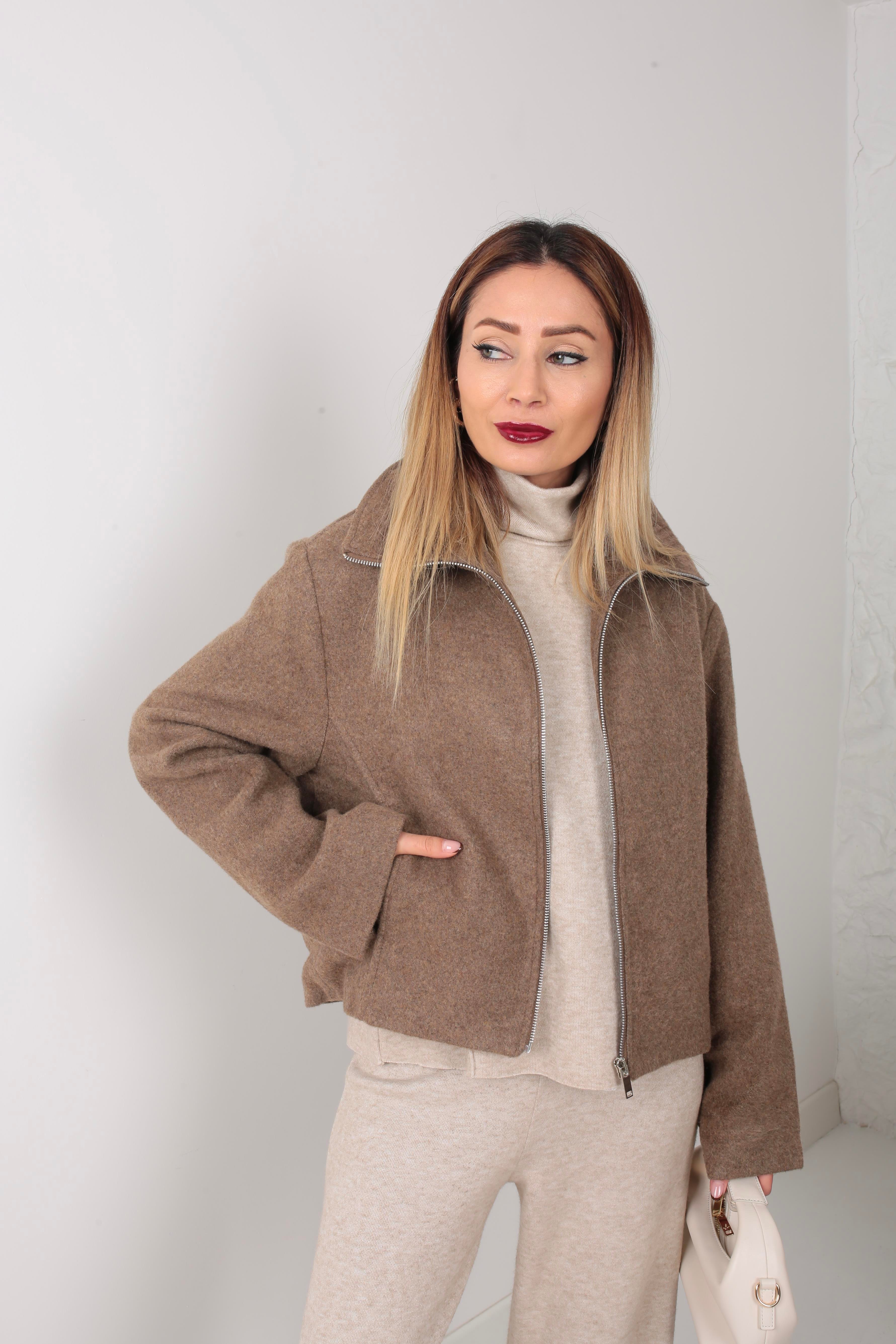 Vizon Dik Yaka Fermuarlı Kısa Kaşe Ceket CEKET