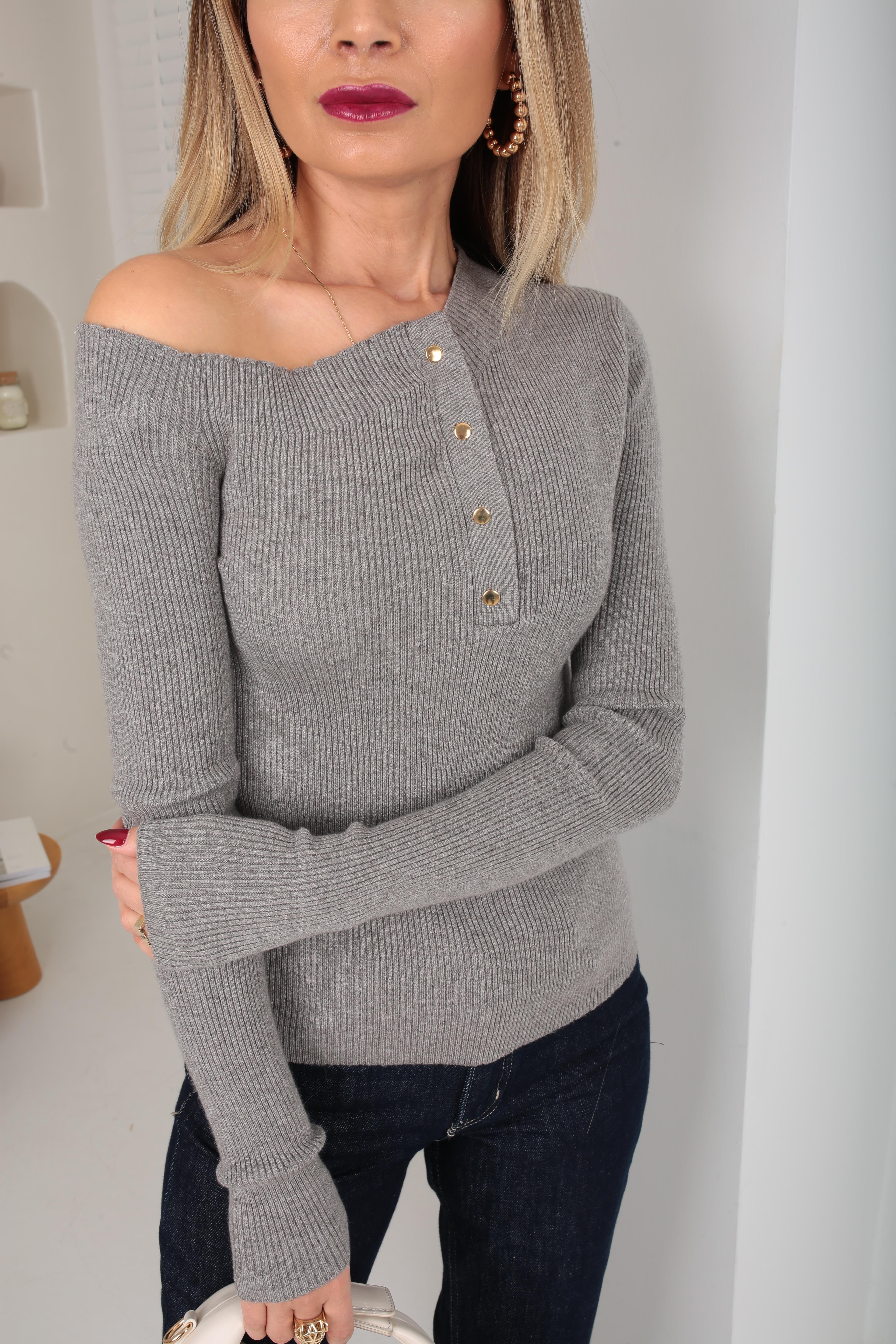 Yaka Detay Gri Çıtçıtlı Kazak TRİKO VE KAZAK