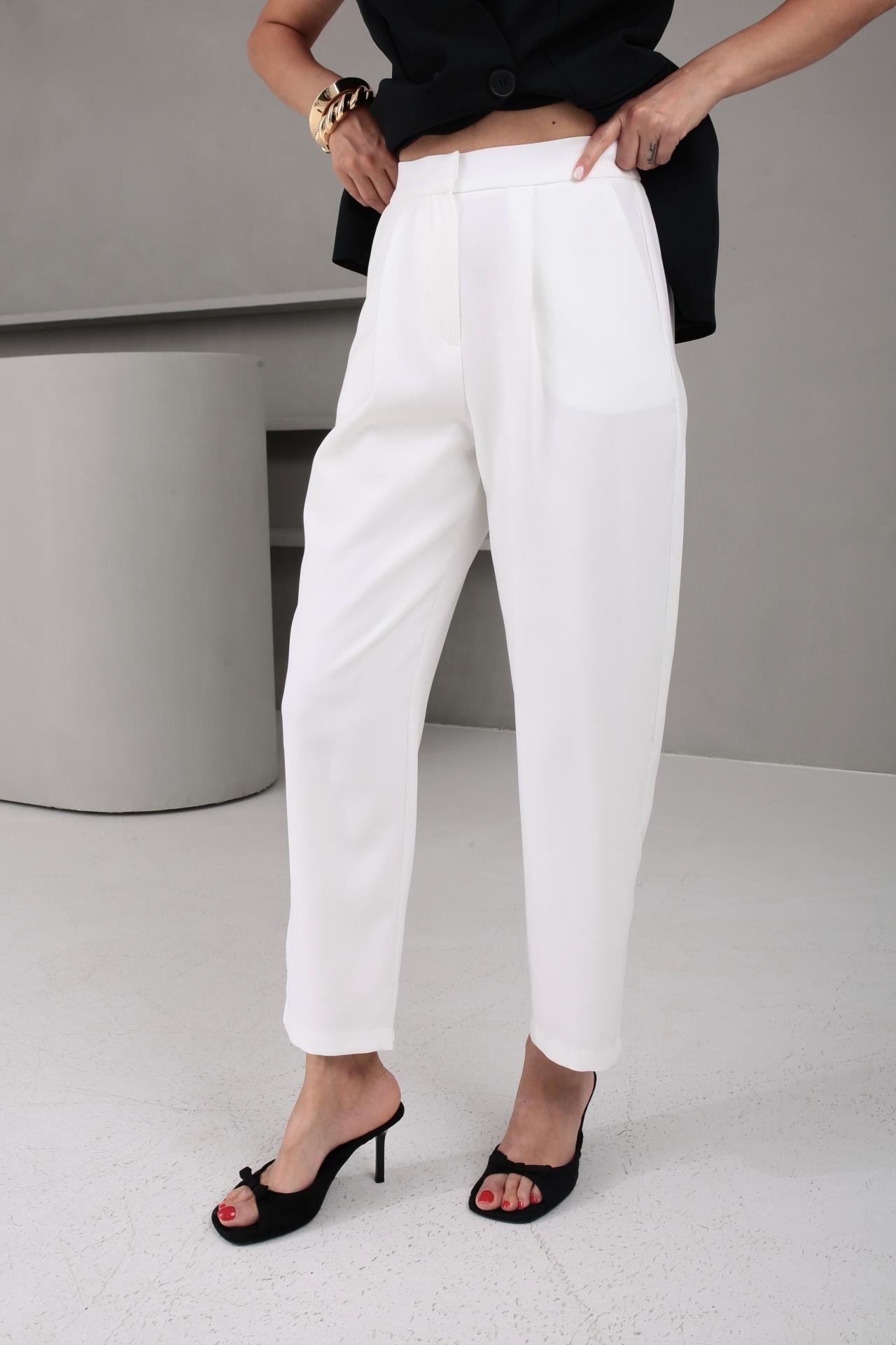 Yarım Lastik Beyaz Havuz Kesim Pantolon PANTOLON | NO33