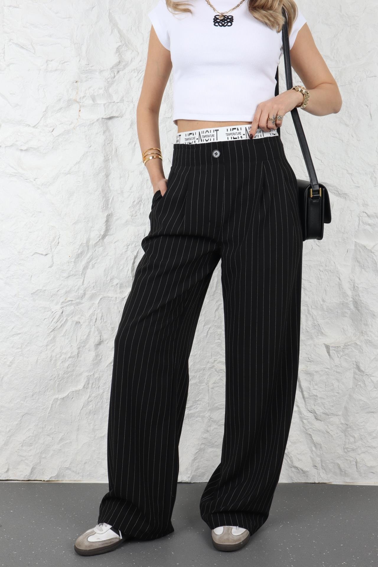 Yazı Lastikli Siyah çizgili Pantolon PANTOLON