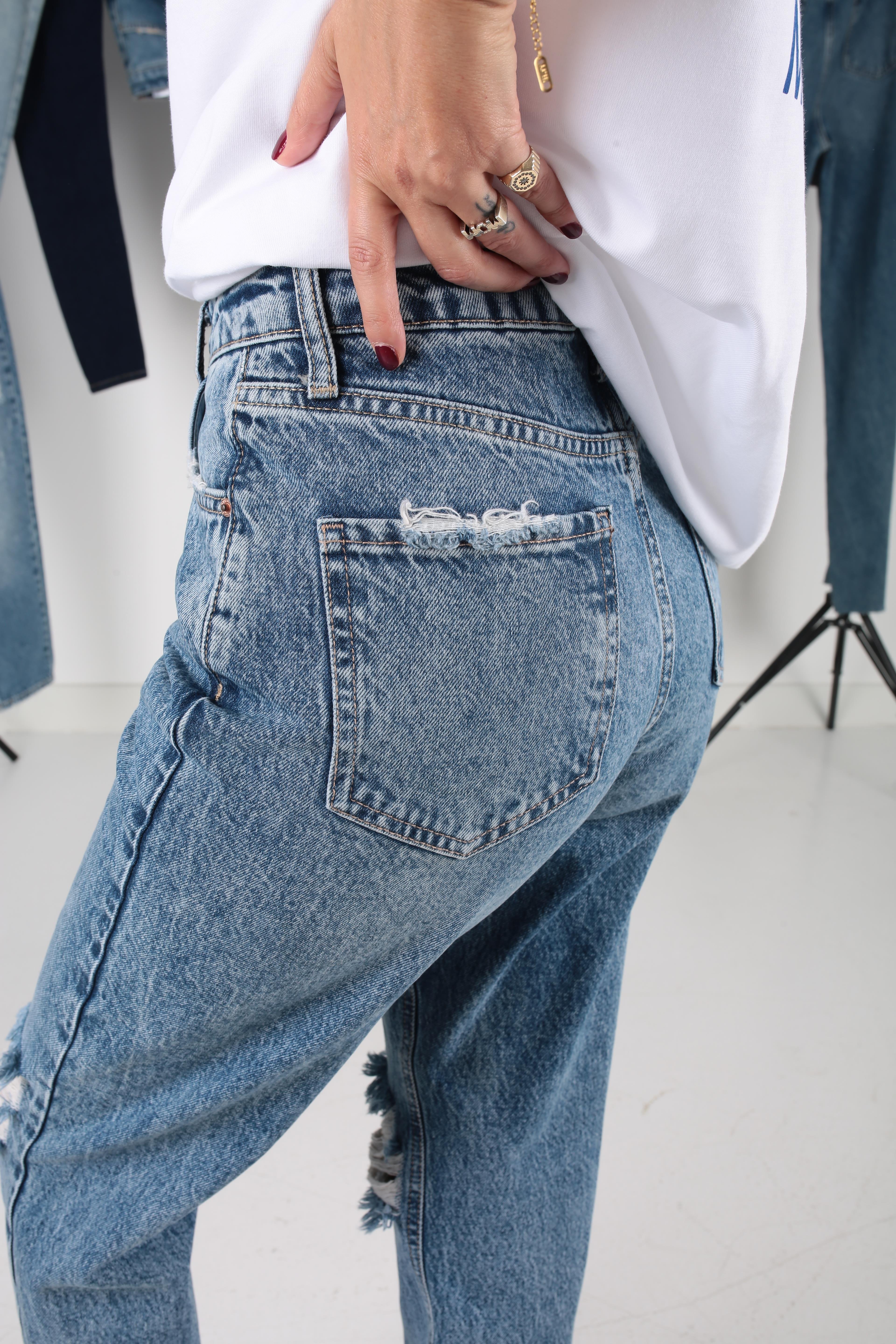 Yırtık Detay Gölgeli Mom Jean(1842-1) JEAN