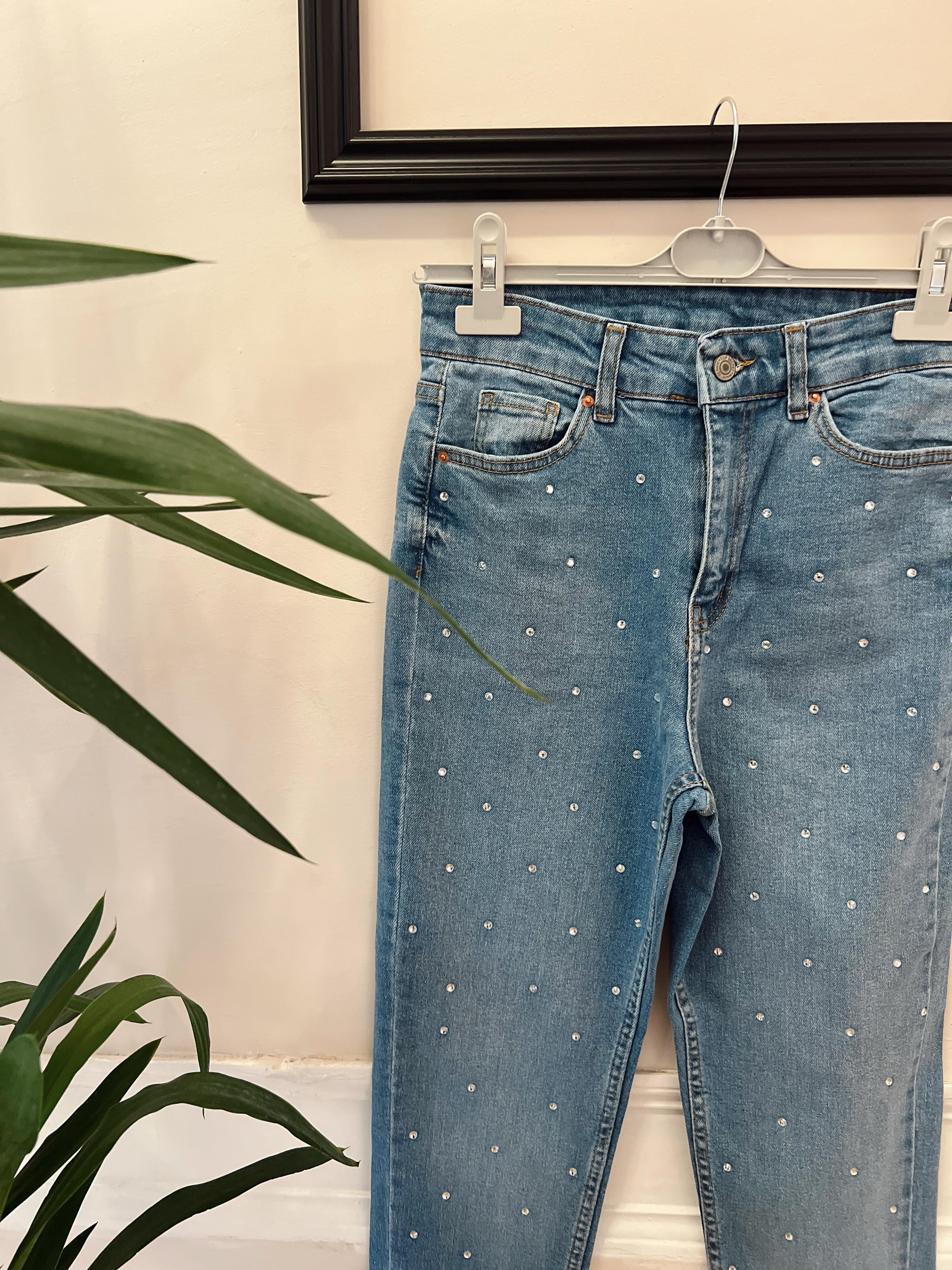 TAŞ DETAY YÜKSEK BEL MOM JEAN · 7