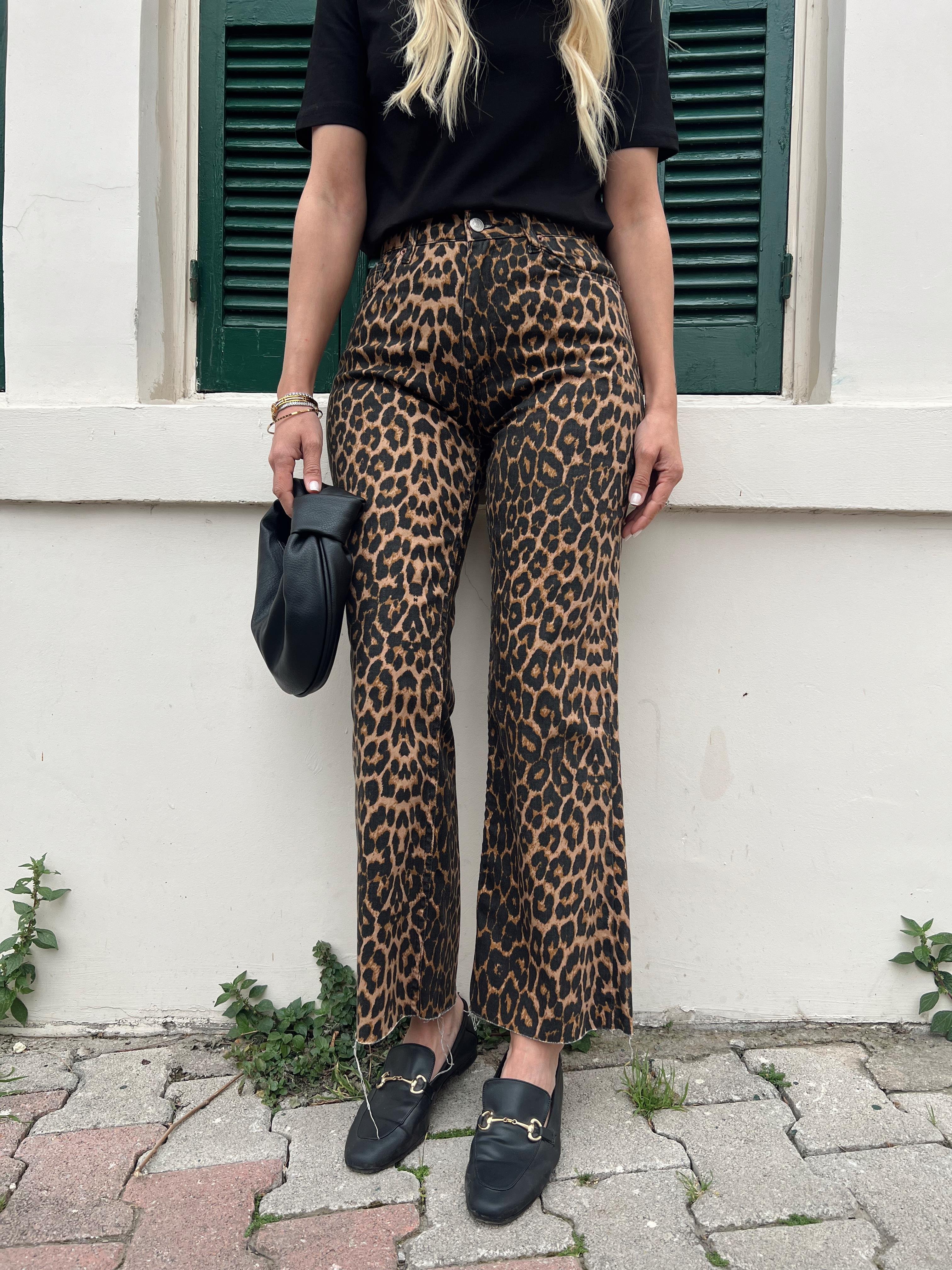 YÜKSEK BEL LEOPAR  KESİK PAÇA MOM PANTOLON · 4