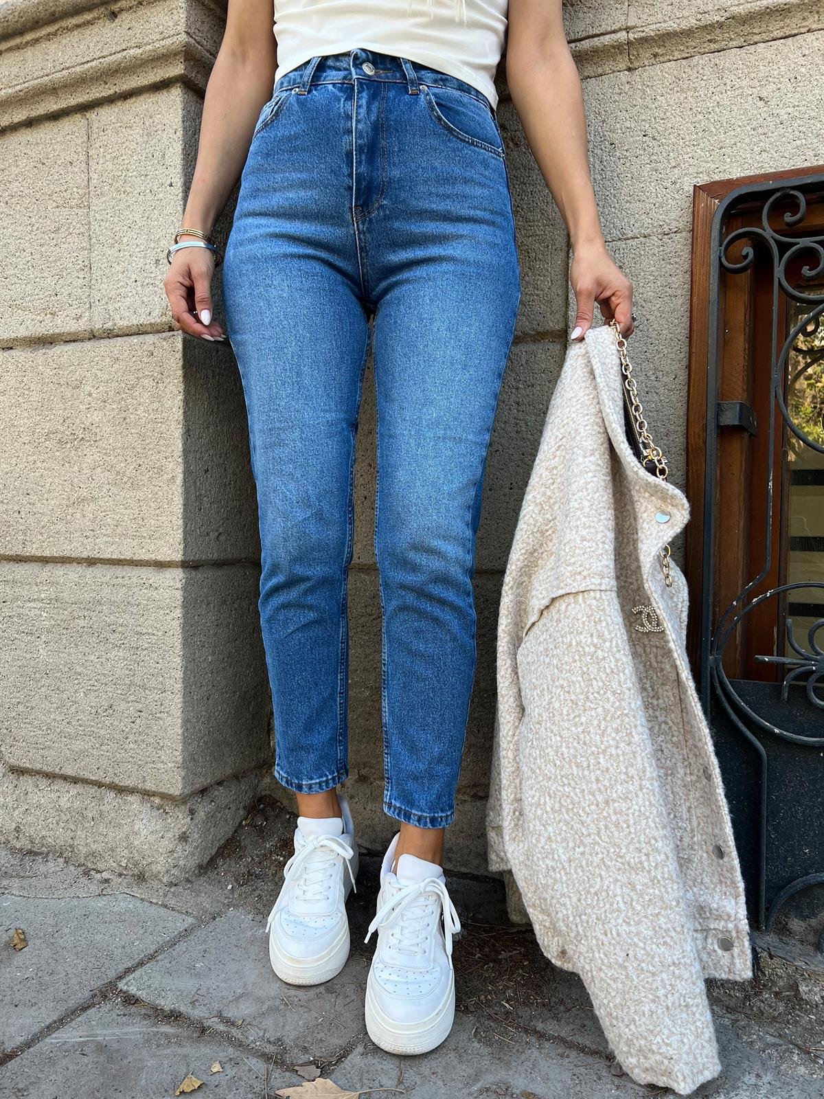 YÜKSEK BEL MOM JEAN MAVİ · 3