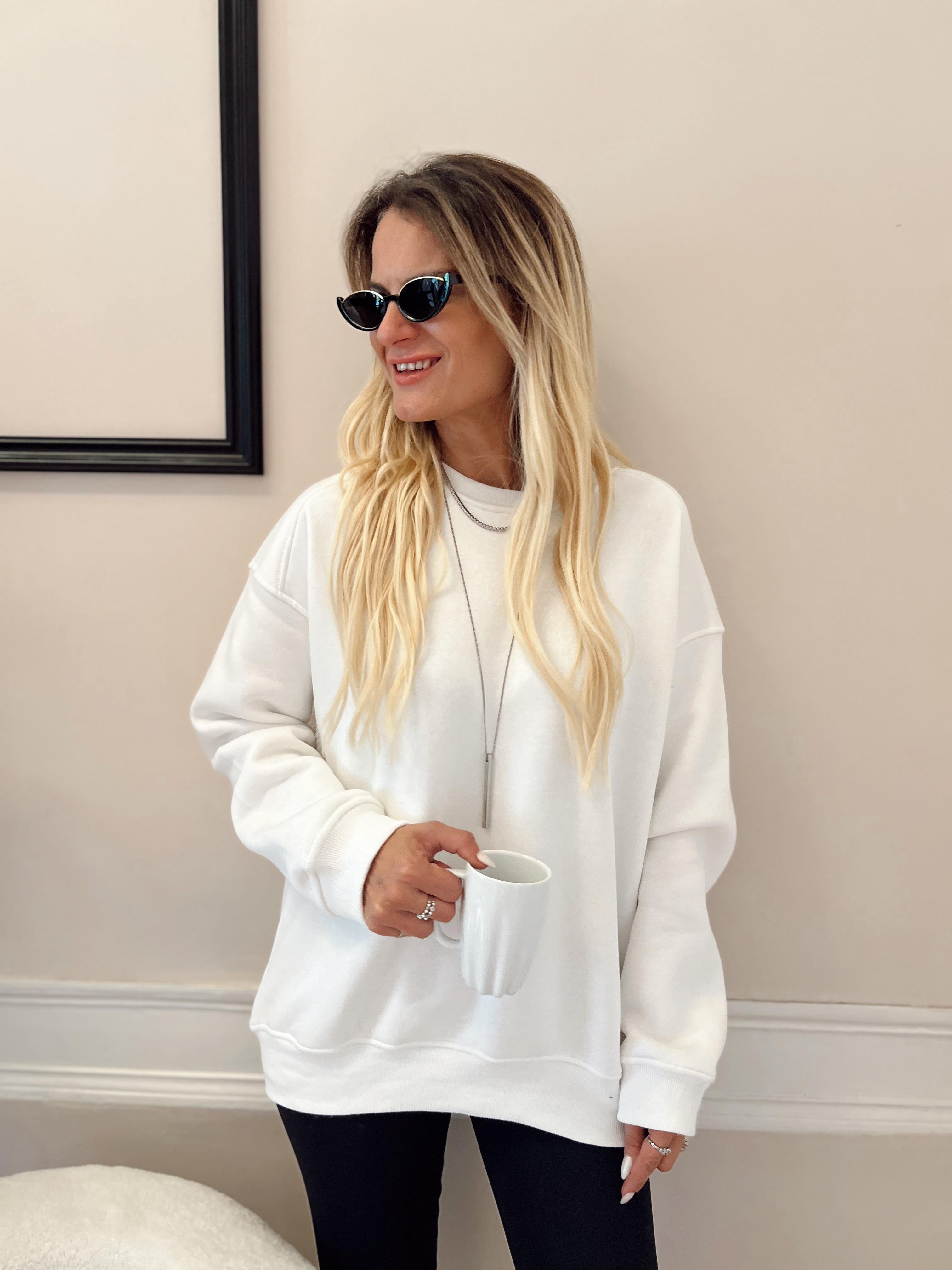 YUVARLAK YAKA BEYAZ SWEATSHİRT · 3