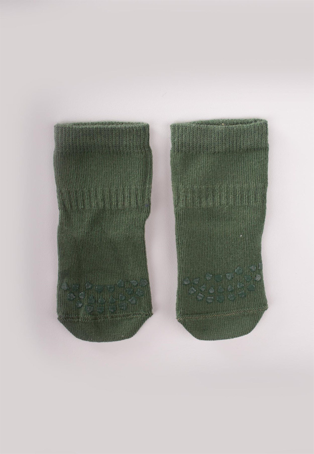 90039 - 5026CigitCrawling And Non-Slip Socks 6-24 Months Khaki Green