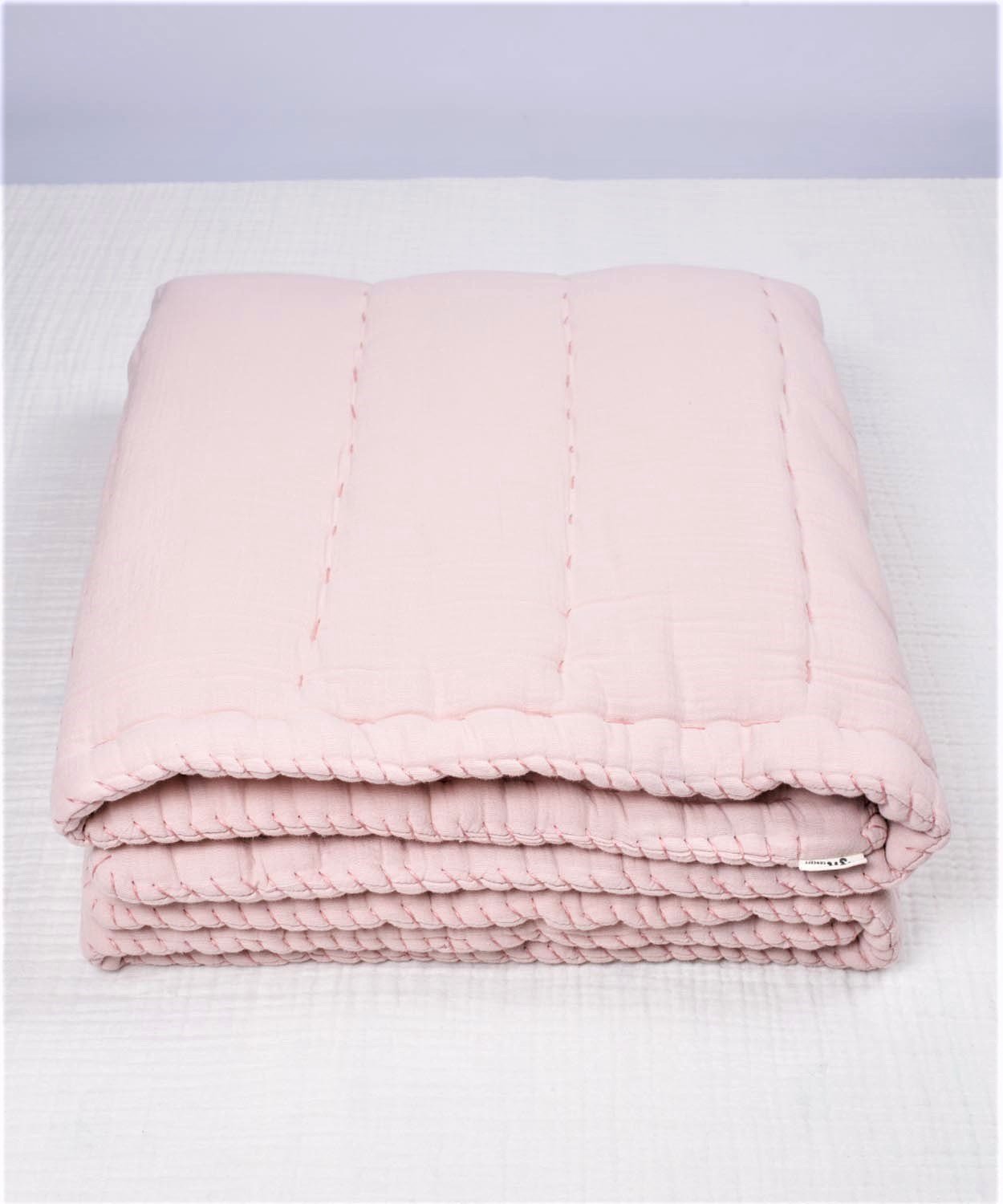 100229-185Müslin El İşi Overloklu Yorgan100X120 cm Pudra - CigitCigitMüslin El İşi Overloklu Yorgan100X120 cm Pudra