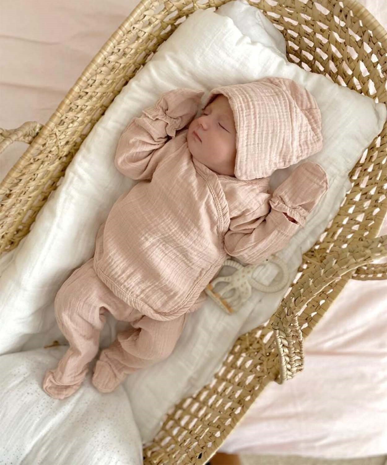 70509 - 185Organik Hastahane Çıkışı Bebek Takımı 0-3 Ay Pudra - www.cigit.com.trCigitOrganik Hastahane Çıkışı Bebek Takımı 0-3 Ay Pudra