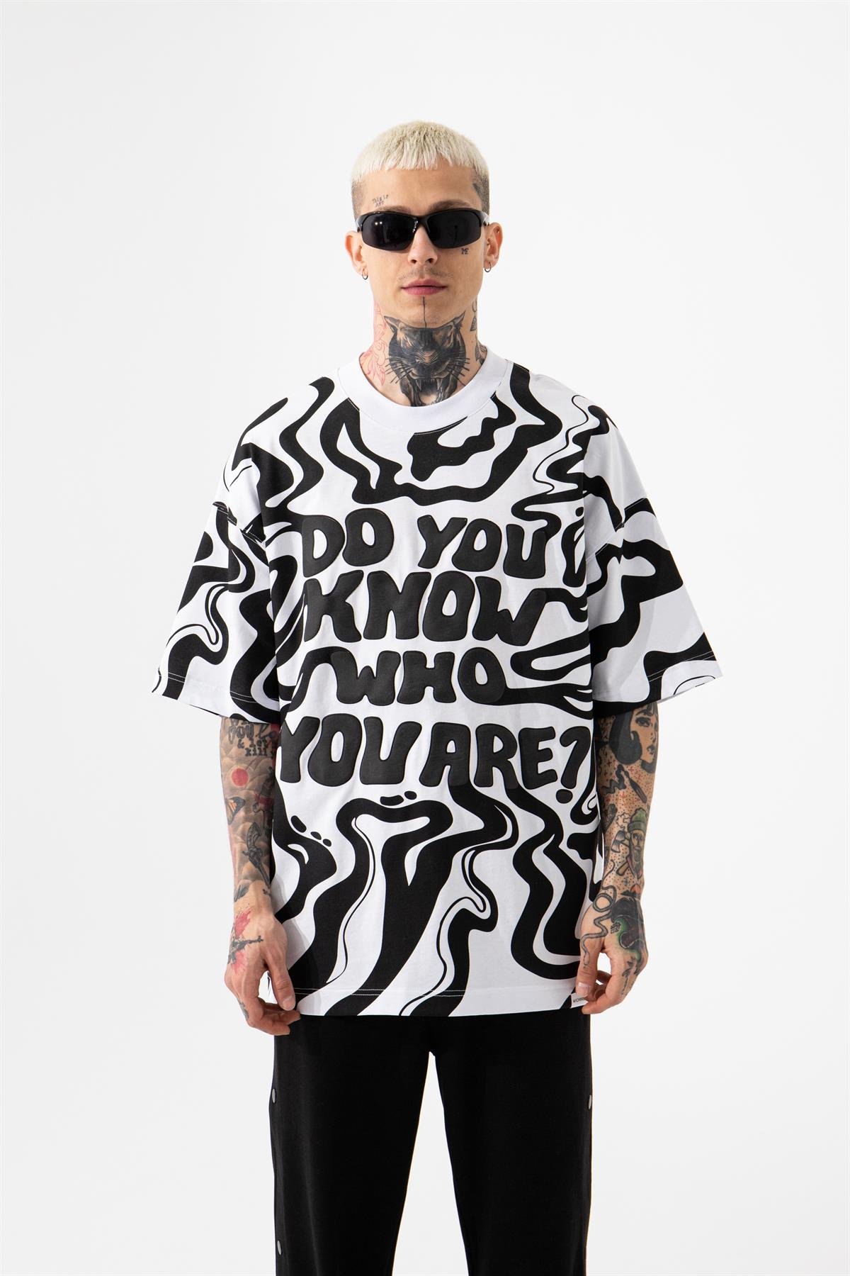 OVERSIZE UNISEX DO YOU KNOW BASKILI T-SHIRT BEYAZ