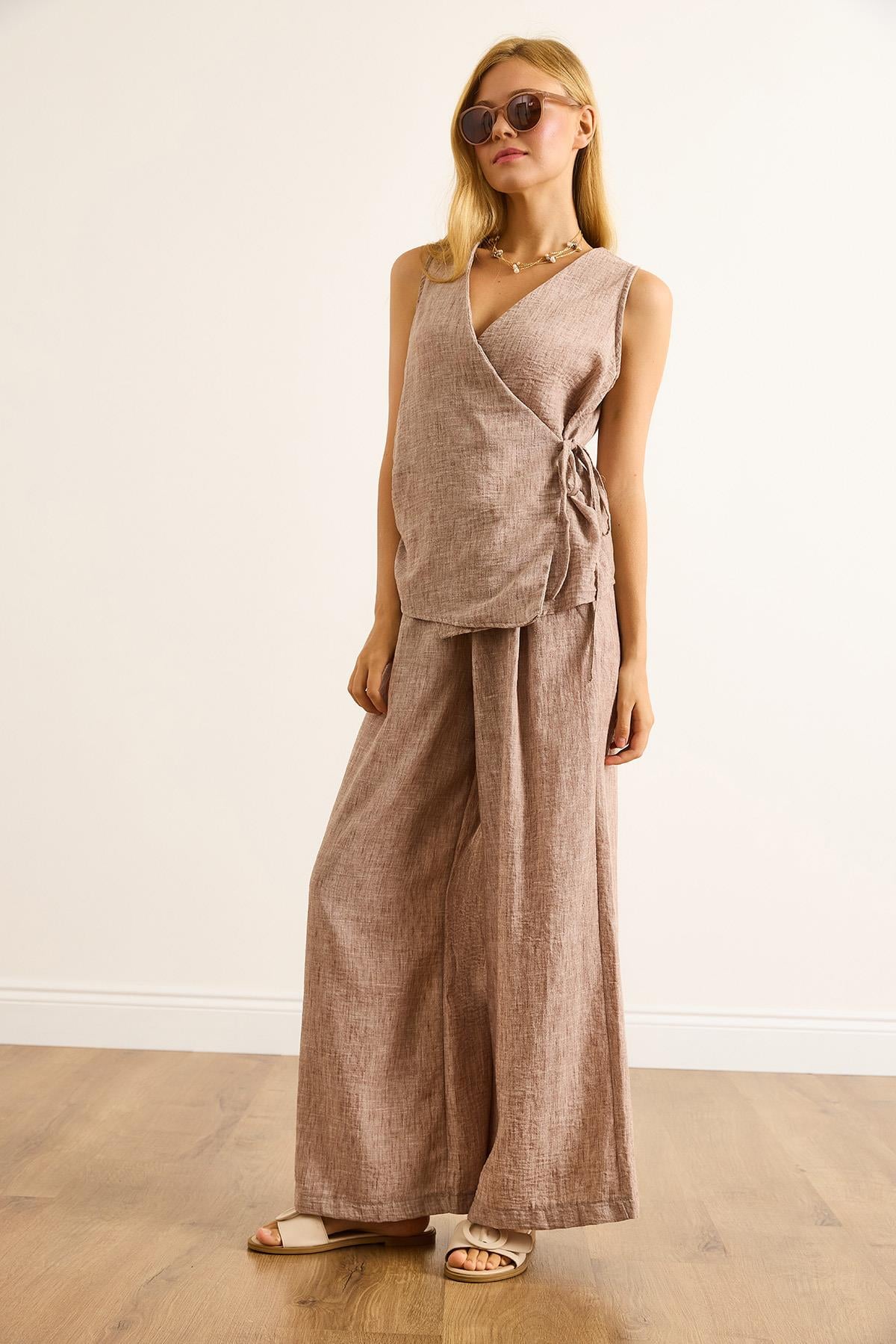 Anvelop Bluz Pileli Pantolon Takım Camel