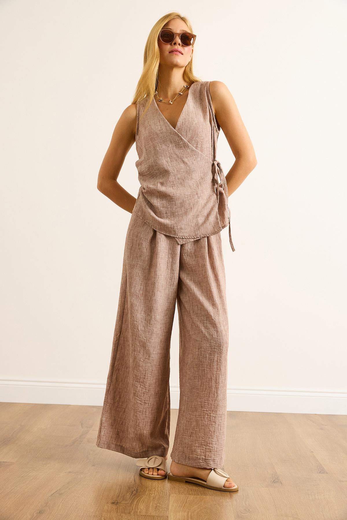 Anvelop Bluz Pileli Pantolon Takım Camel