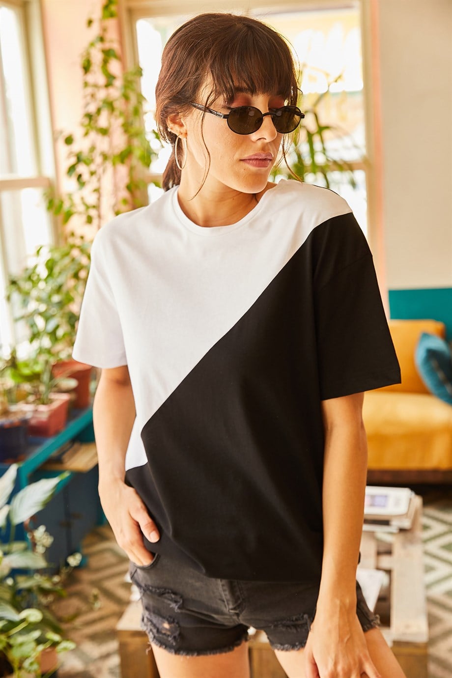 Asimetrik Bloklu Tişört Beyaz