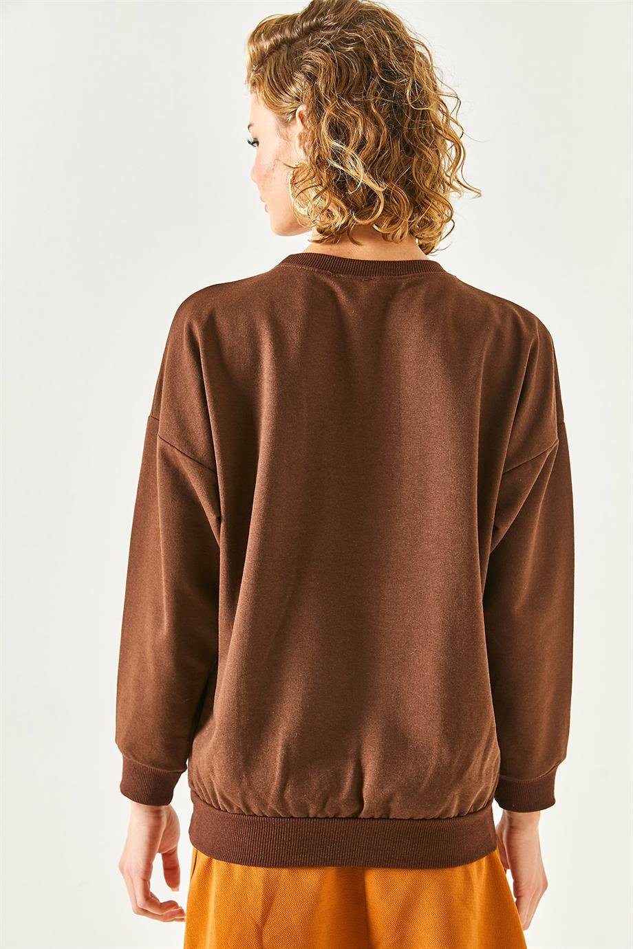 Basic Yumuşak Dokulu Salaş Sweatshirt Düz Acı Kahve