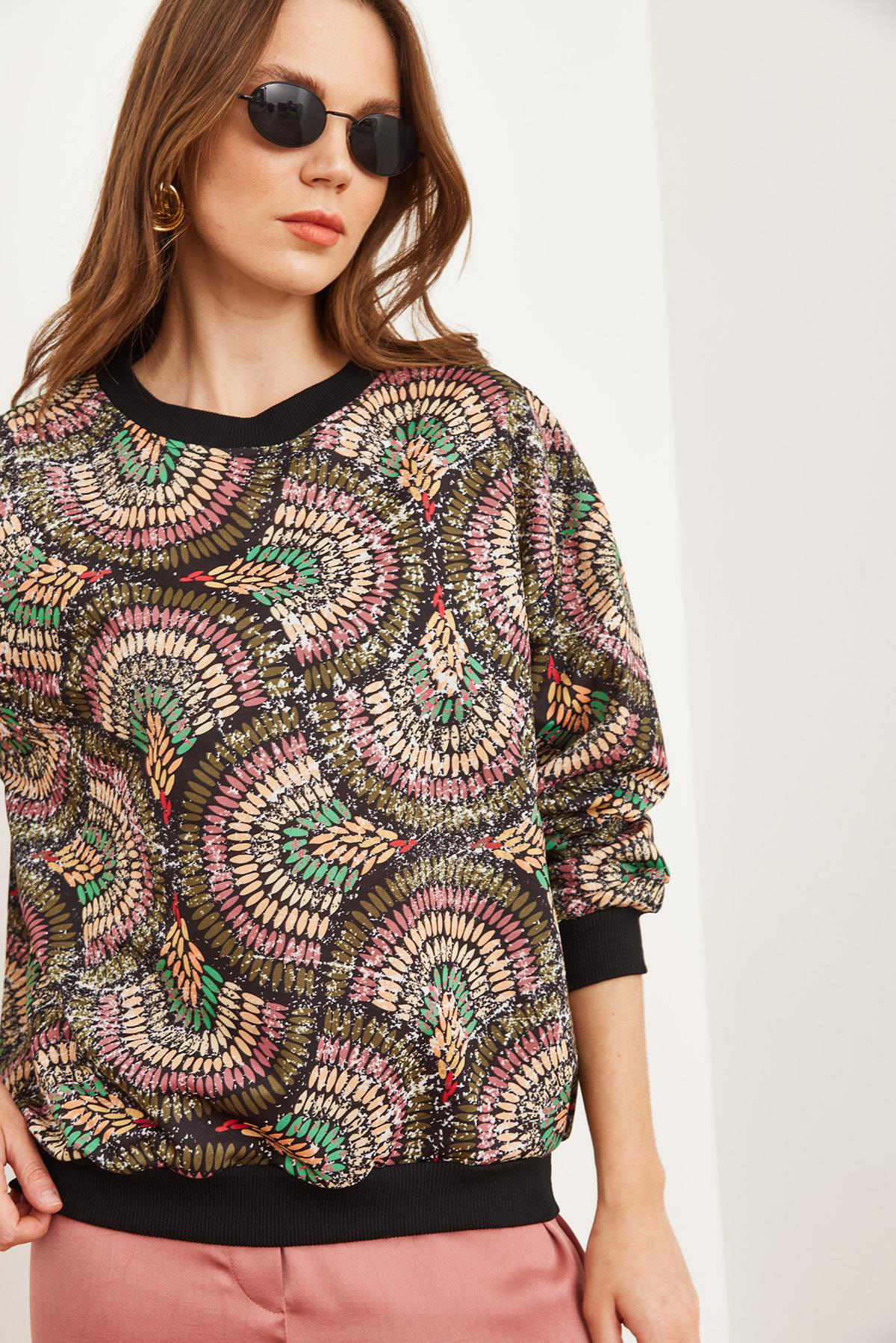 Basic Yumuşak Dokulu Salaş Sweatshirt Geometrik Siyah