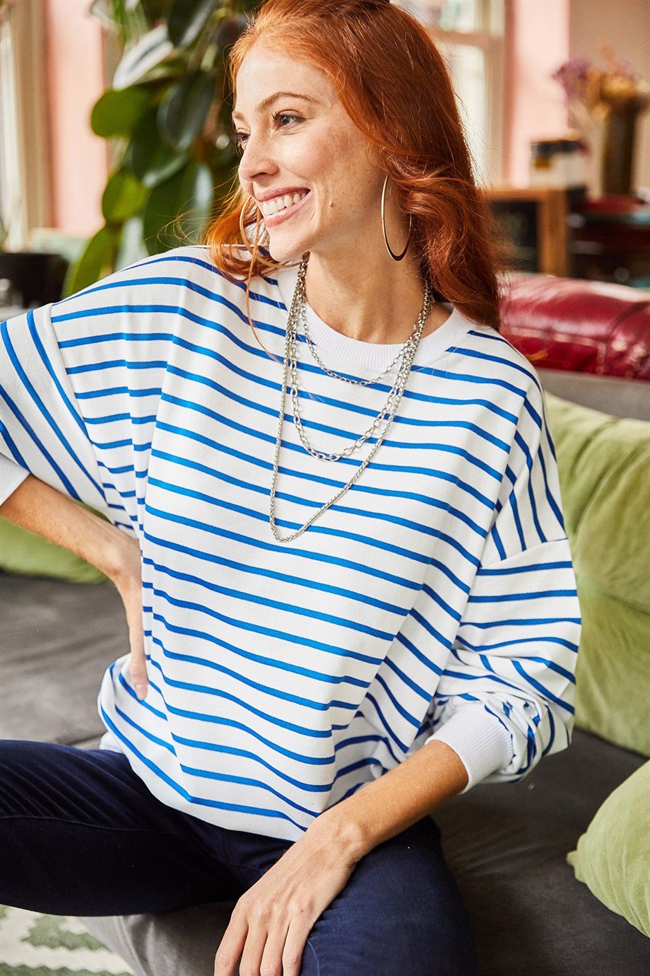Basic Yumuşak Dokulu Salaş Sweatshirt Beyaz İndigo