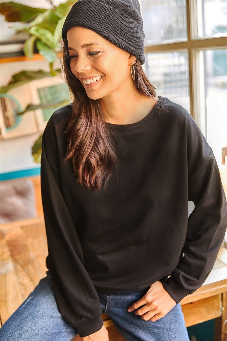 Basic Yumuşak Dokulu Salaş Sweatshirt Düz Siyah