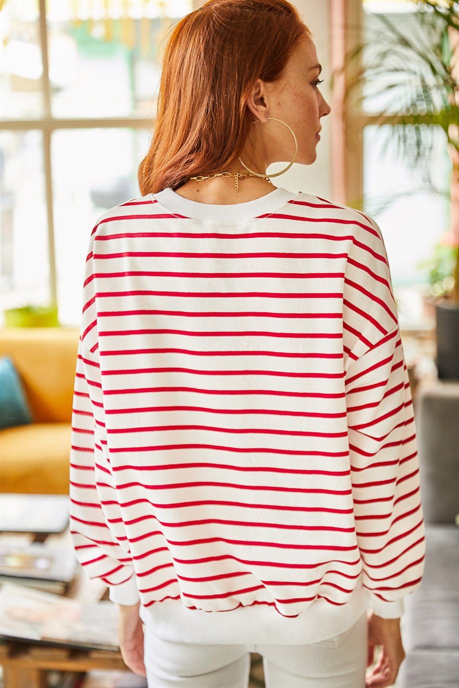 Basic Yumuşak Dokulu Salaş Sweatshirt Beyaz Bordo