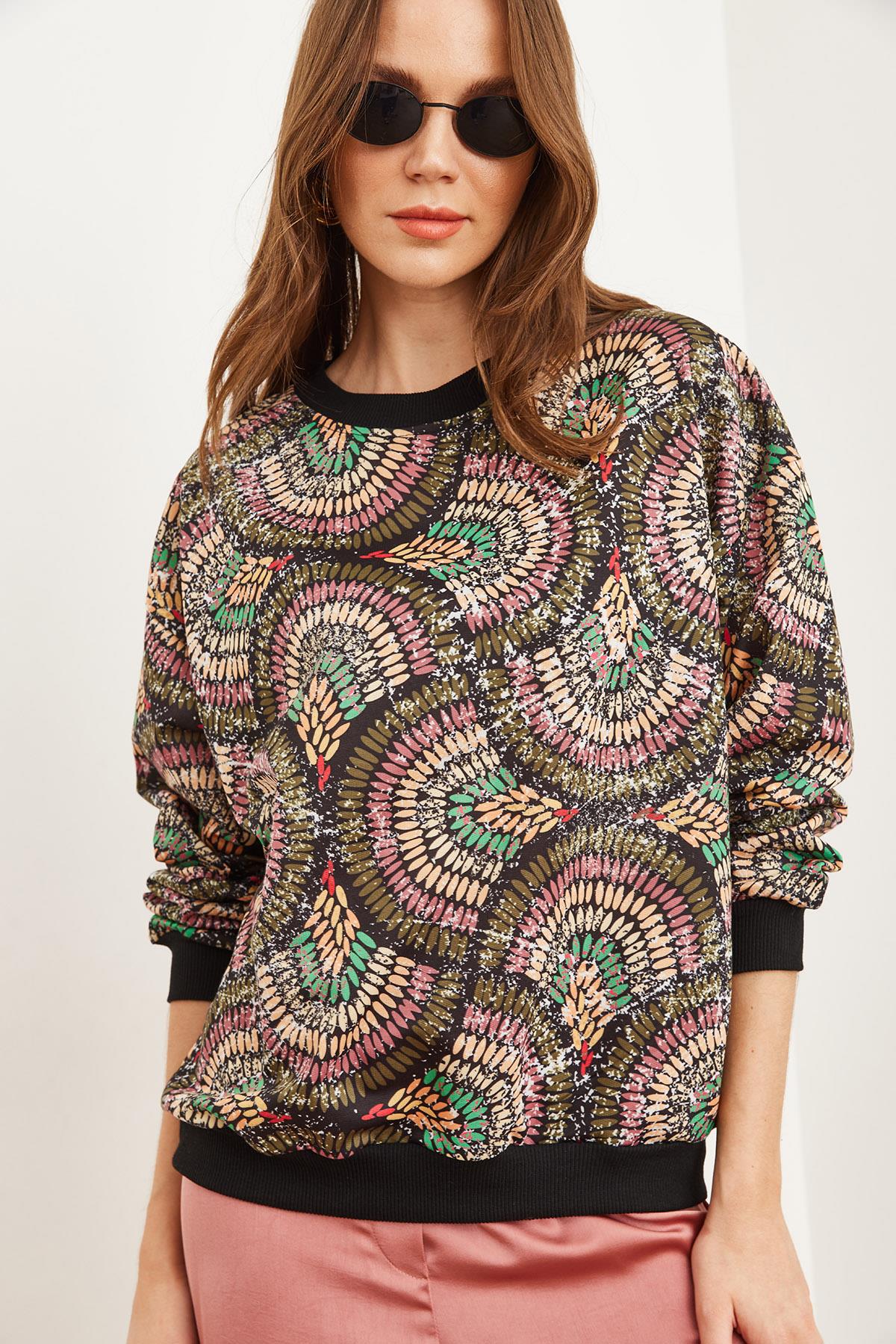 Basic Yumuşak Dokulu Salaş Sweatshirt Geometrik Siyah