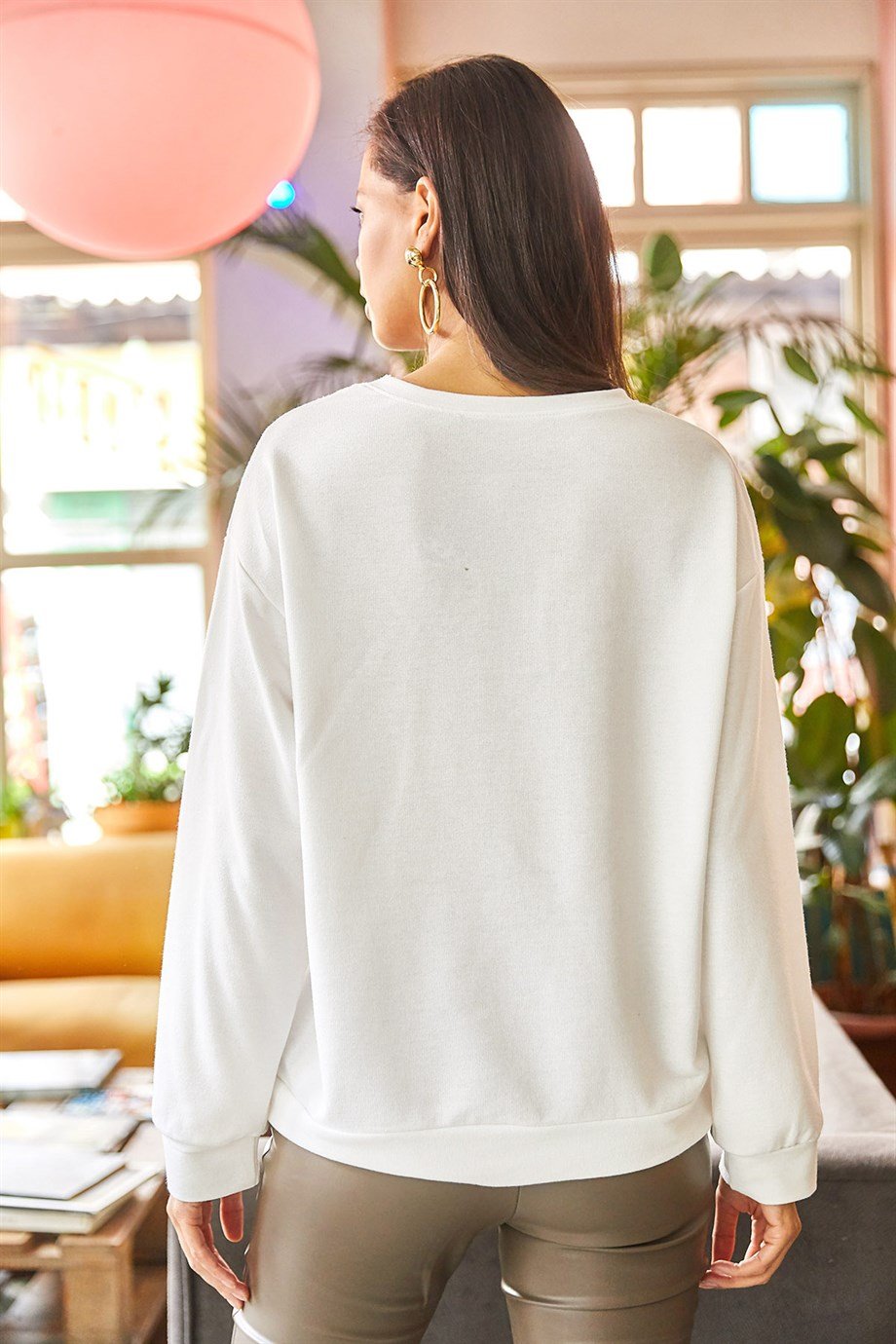 Basic Yumuşak Dokulu Salaş Sweatshirt Düz Ekru