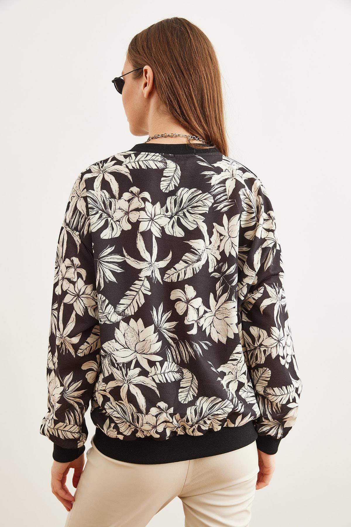 Basic Yumuşak Dokulu Salaş Sweatshirt Çiçek Siyah