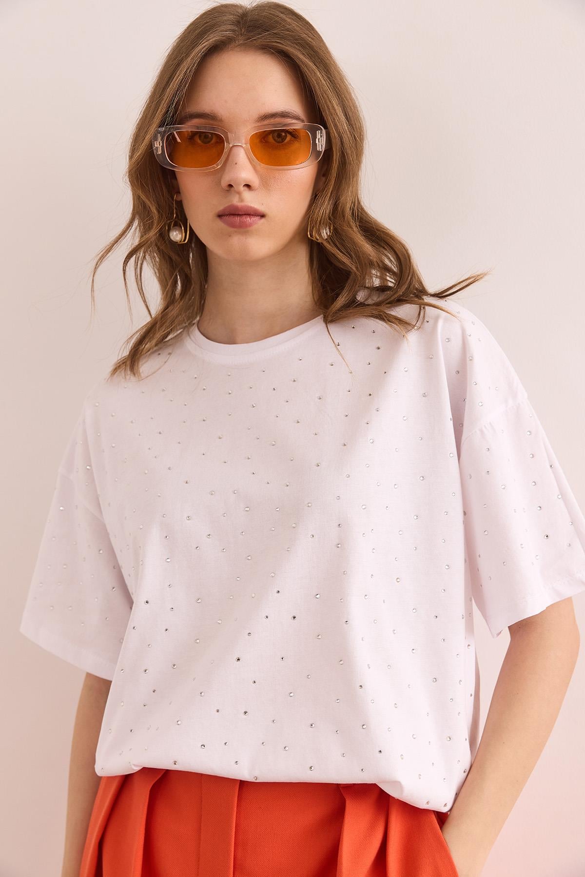 Baskı Taş Detaylı Regular Fit Tişört Beyaz