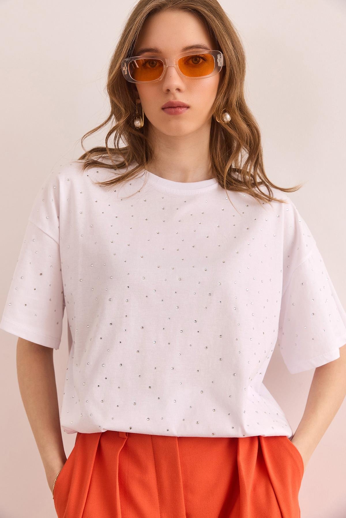 Baskı Taş Detaylı Regular Fit Tişört Beyaz