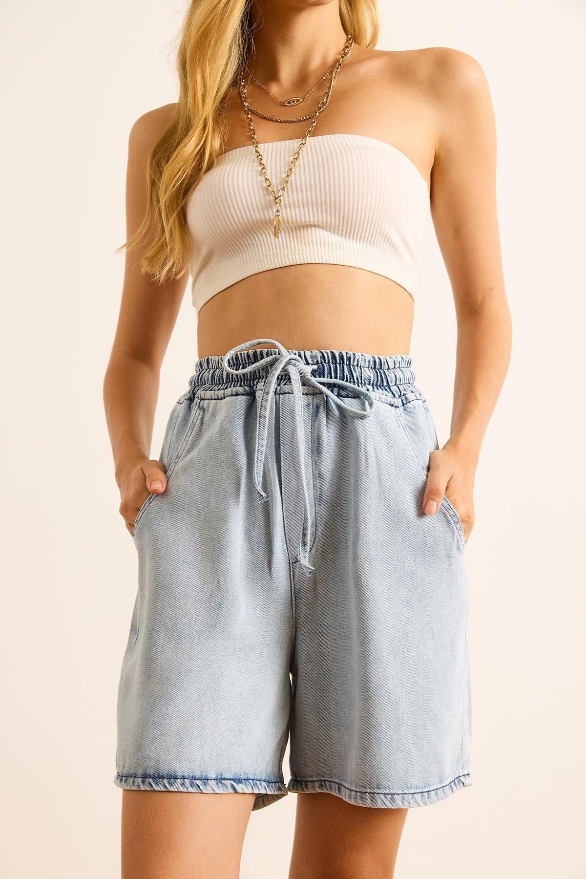 Beli Lastikli Cepli Dökümlü Denim Şort Mavi