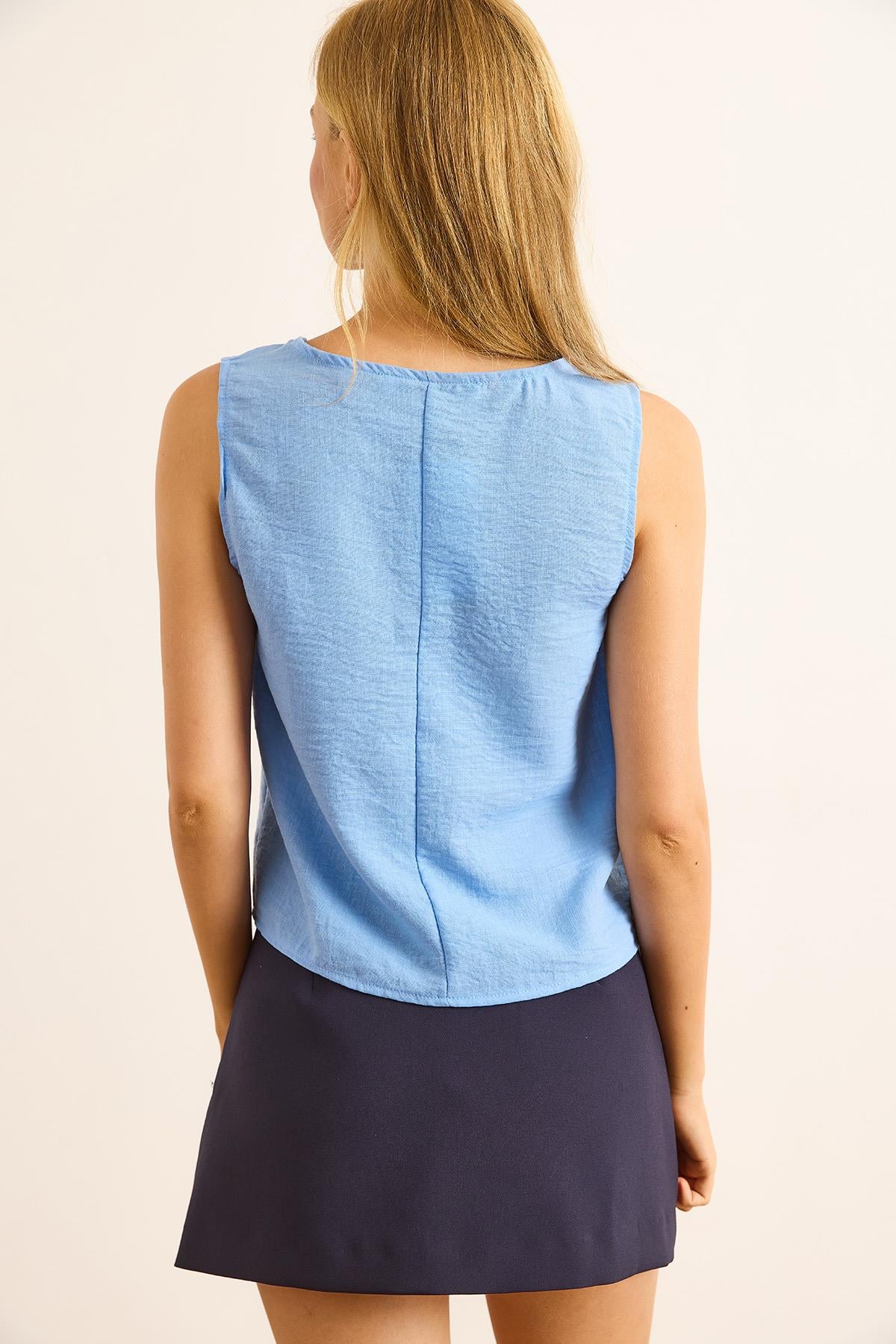 Bisiklet Yaka Dokulu Crop Bluz Açık Mavi