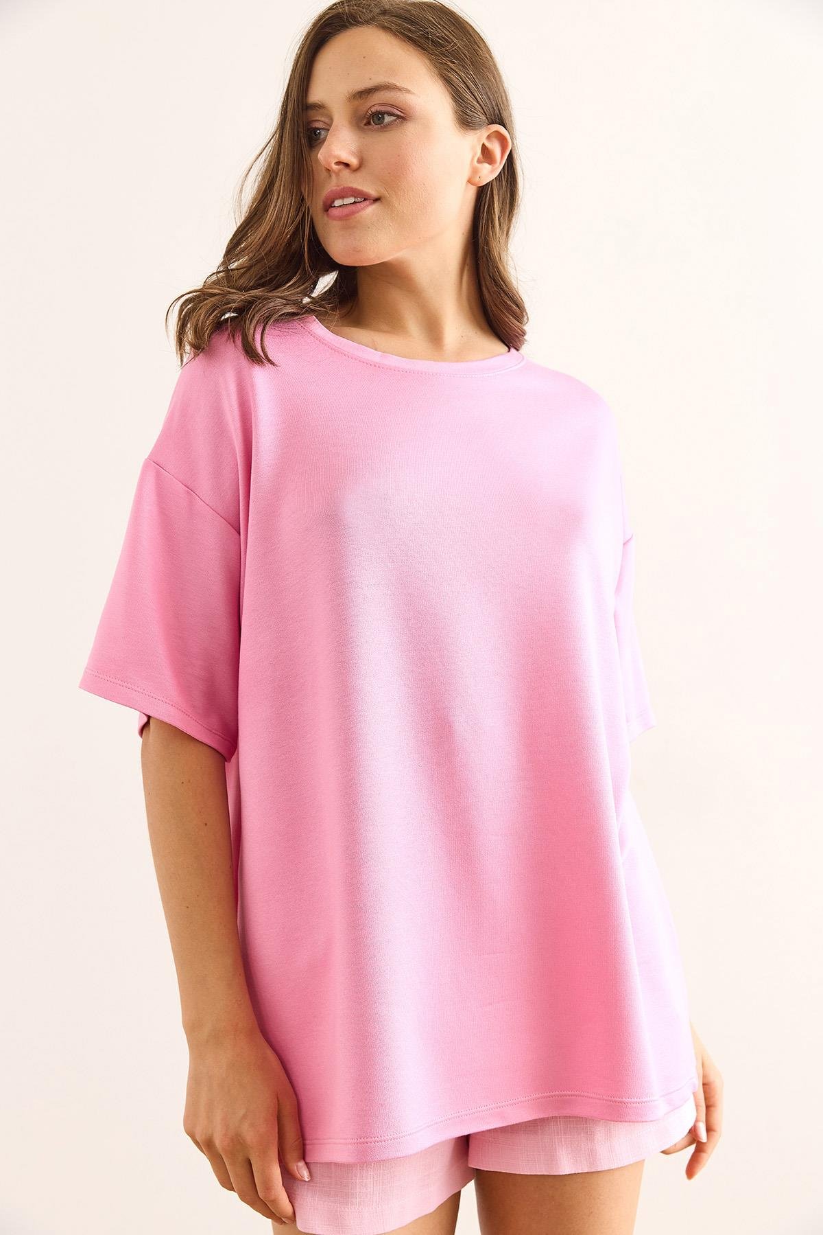 Bisiklet Yaka Oversize Yumuşak Dokulu Tişört Pembe