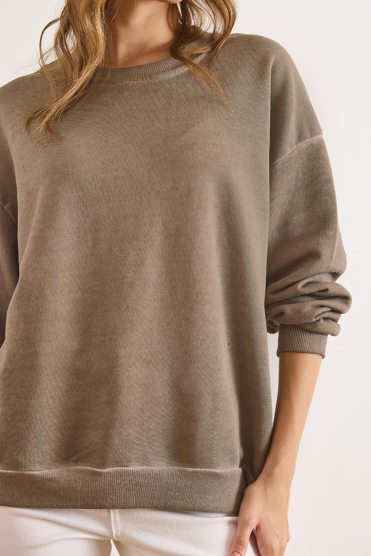 Bisiklet Yaka  Şardonsuz Yıkamalı Basic Sweatshirt Vizon