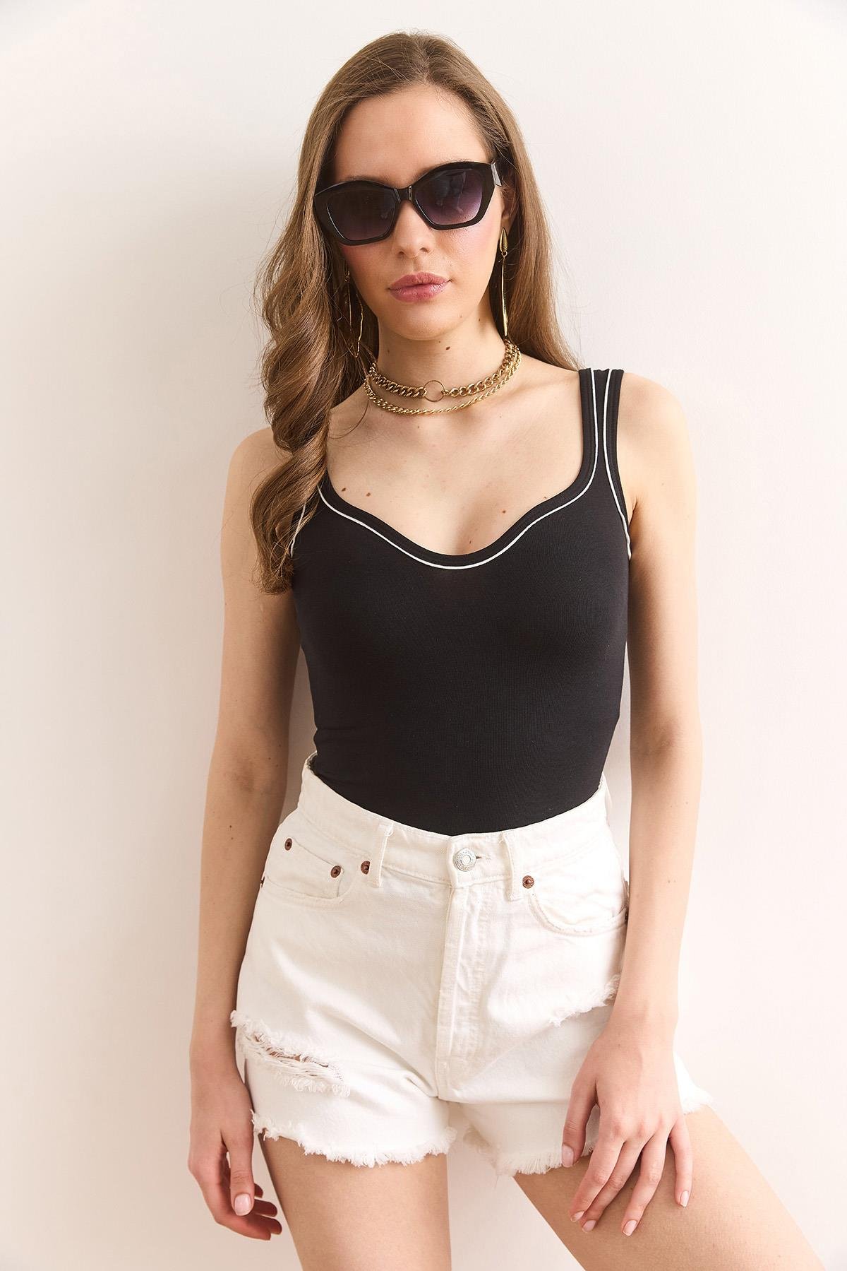 Biye Detaylı Crop Bluz Siyah