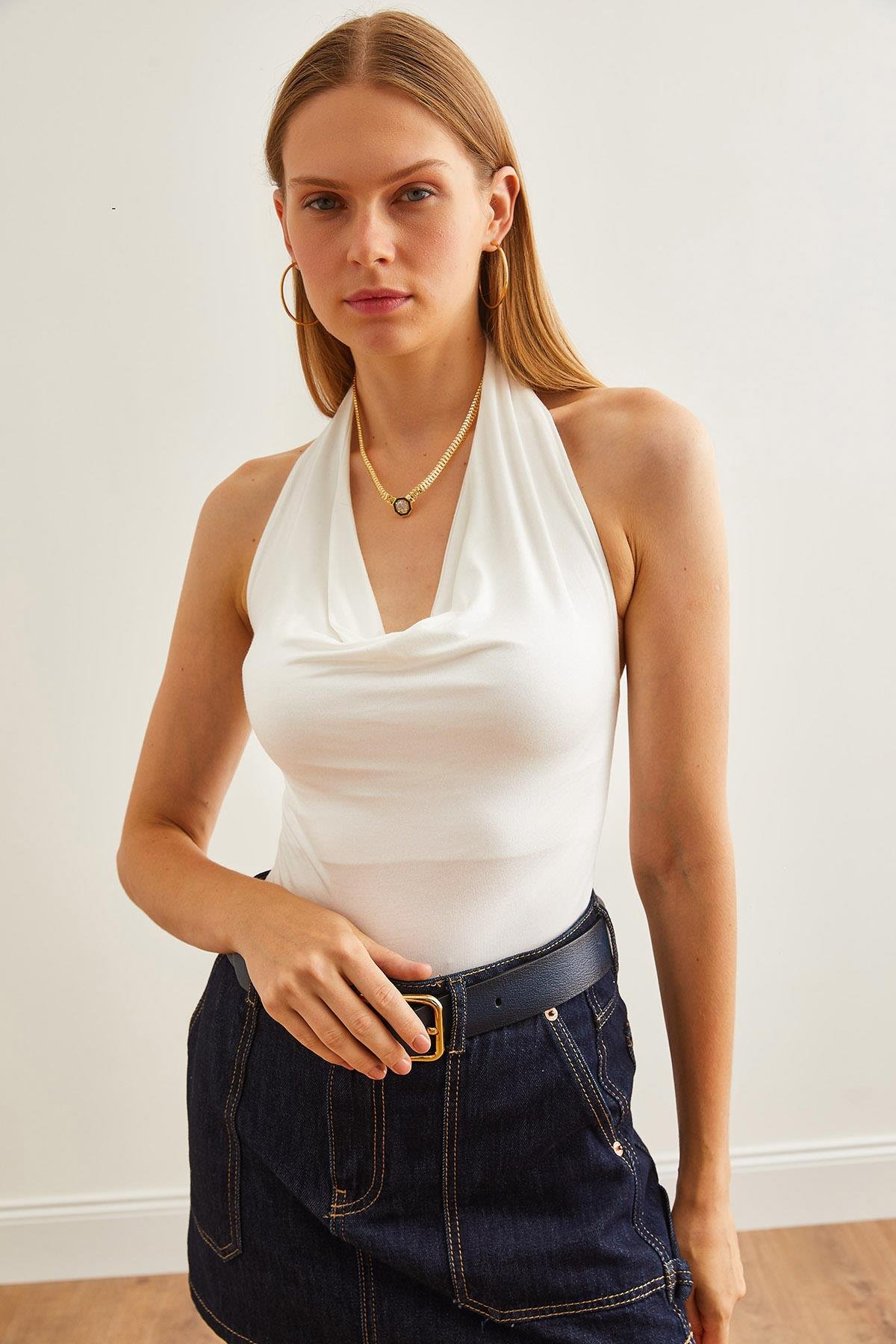 Boyundan Askılı Degaje Yaka Altı Çıtçıtlı Bodysuit Ekru