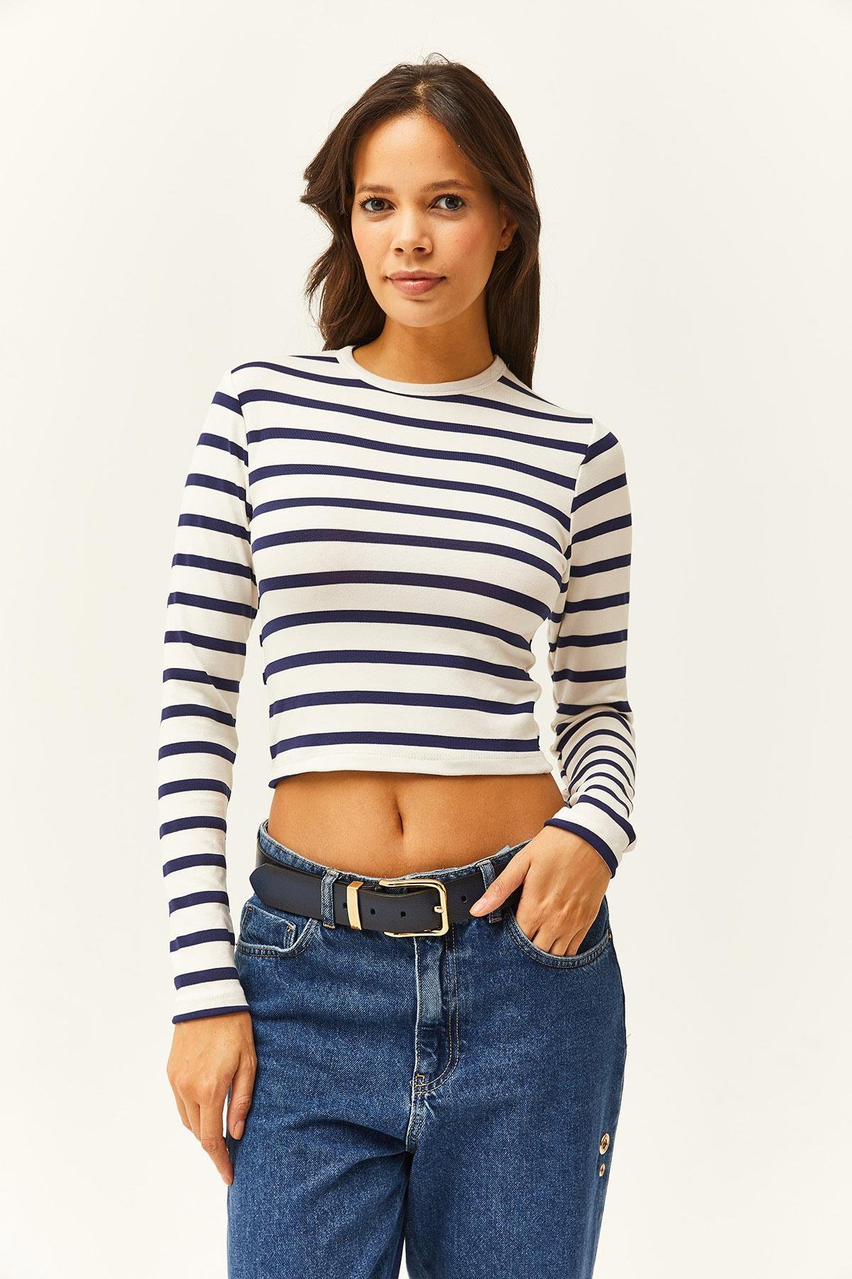 Çizgili Bisiklet Yaka Premium Soft Touch Crop Esnek Bluz Lacivert