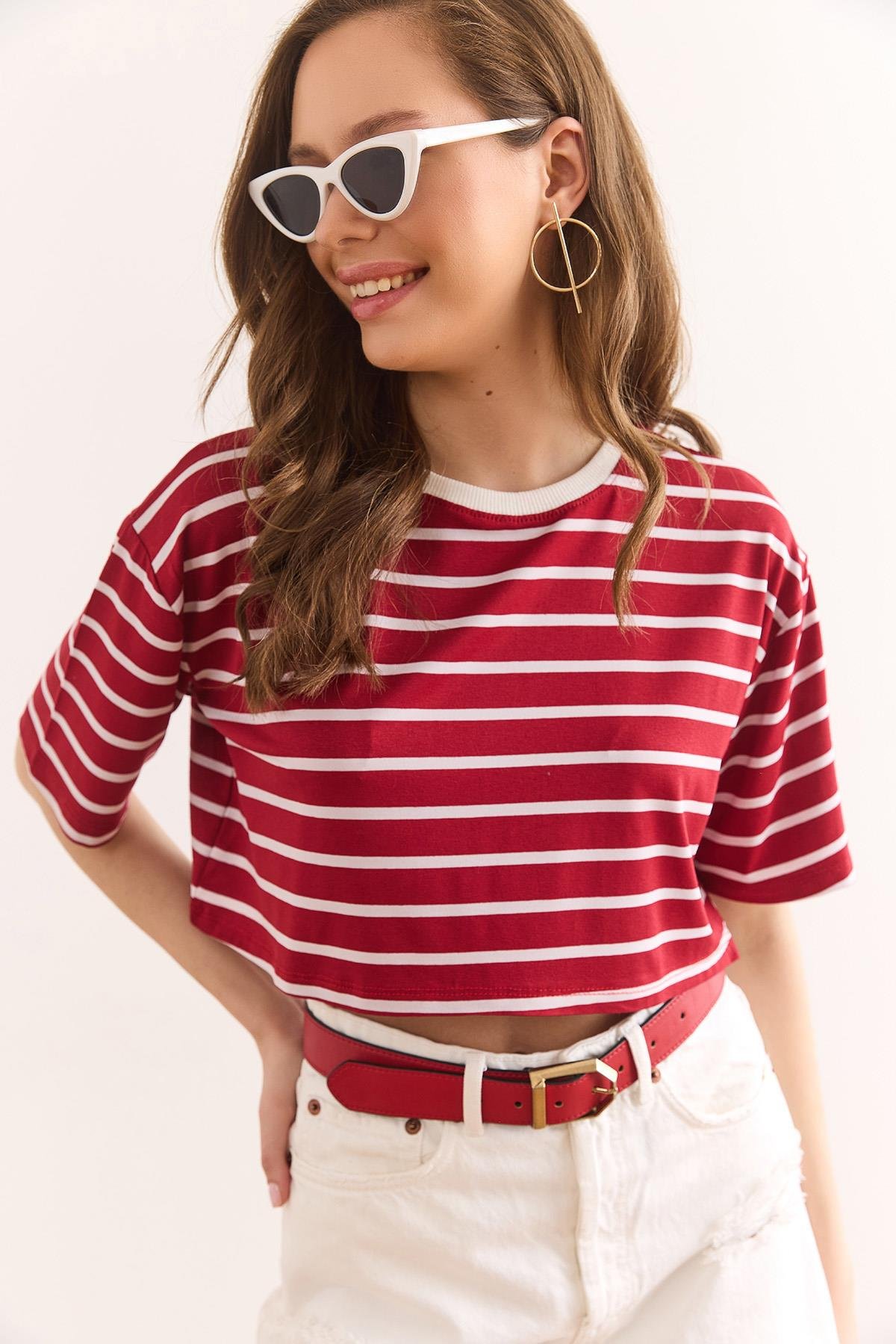 Çizgili Salaş Crop Tişört Kırmızı