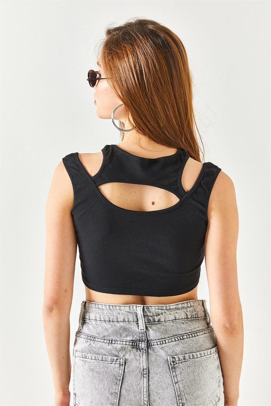 Cut Out Detaylı Fitilli Crop Bluz Siyah