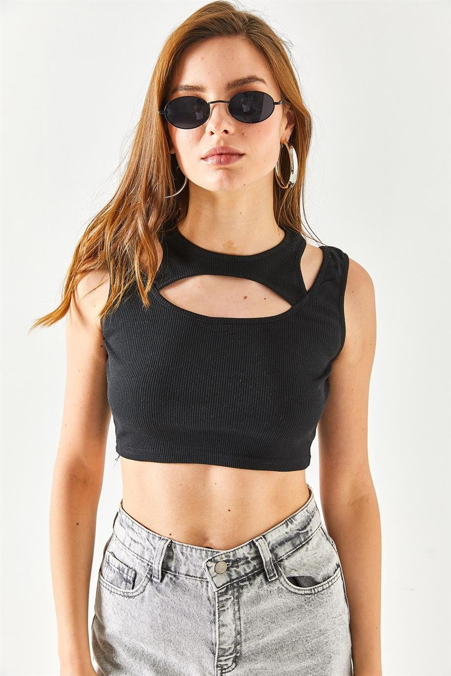 Cut Out Detaylı Fitilli Crop Bluz Siyah
