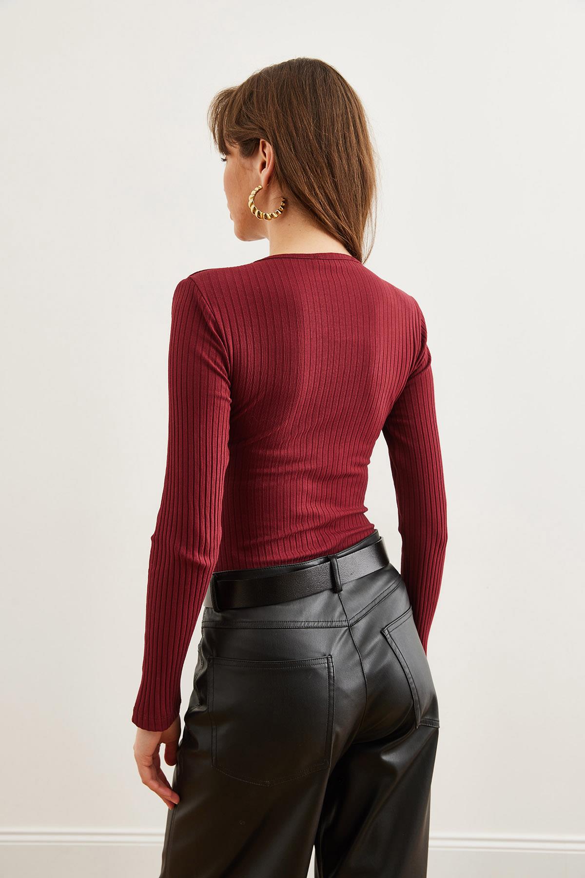 Derin V Yaka Vatkalı Altı Çıtçıtlı Likralı Bodysuit Bordo
