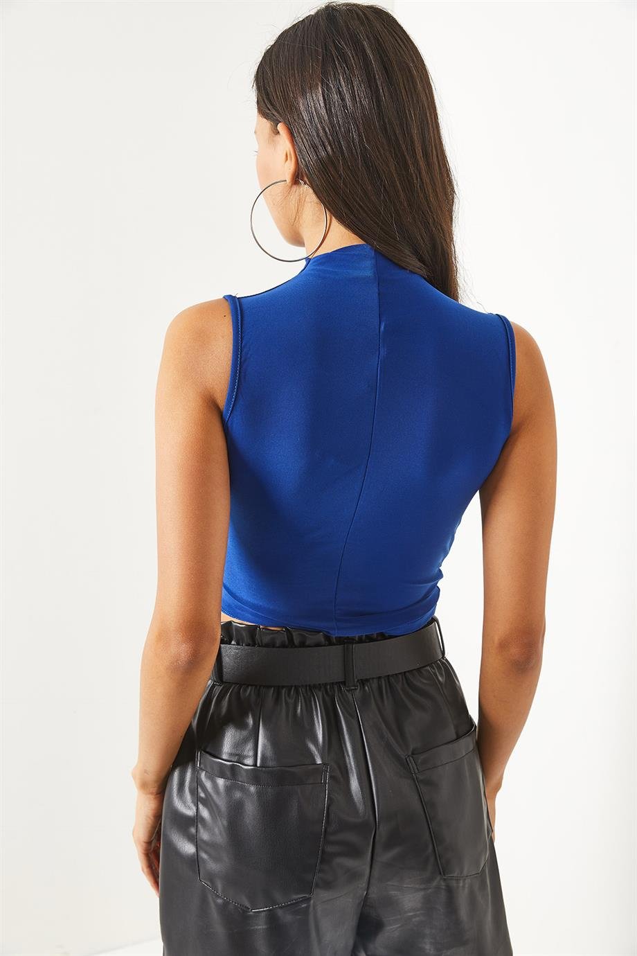 Dik Yaka Büzgü Detaylı Crop Bluz Saks Mavi