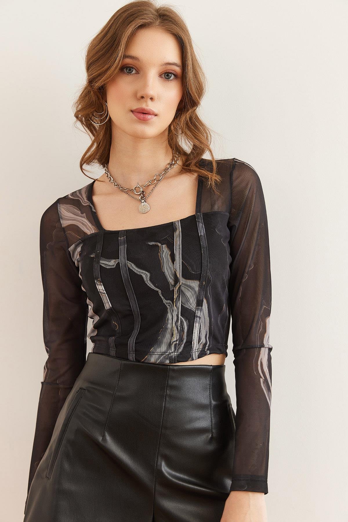 Dikiş Detaylı Astarlı Crop Tül Bluz Siyah Desenli