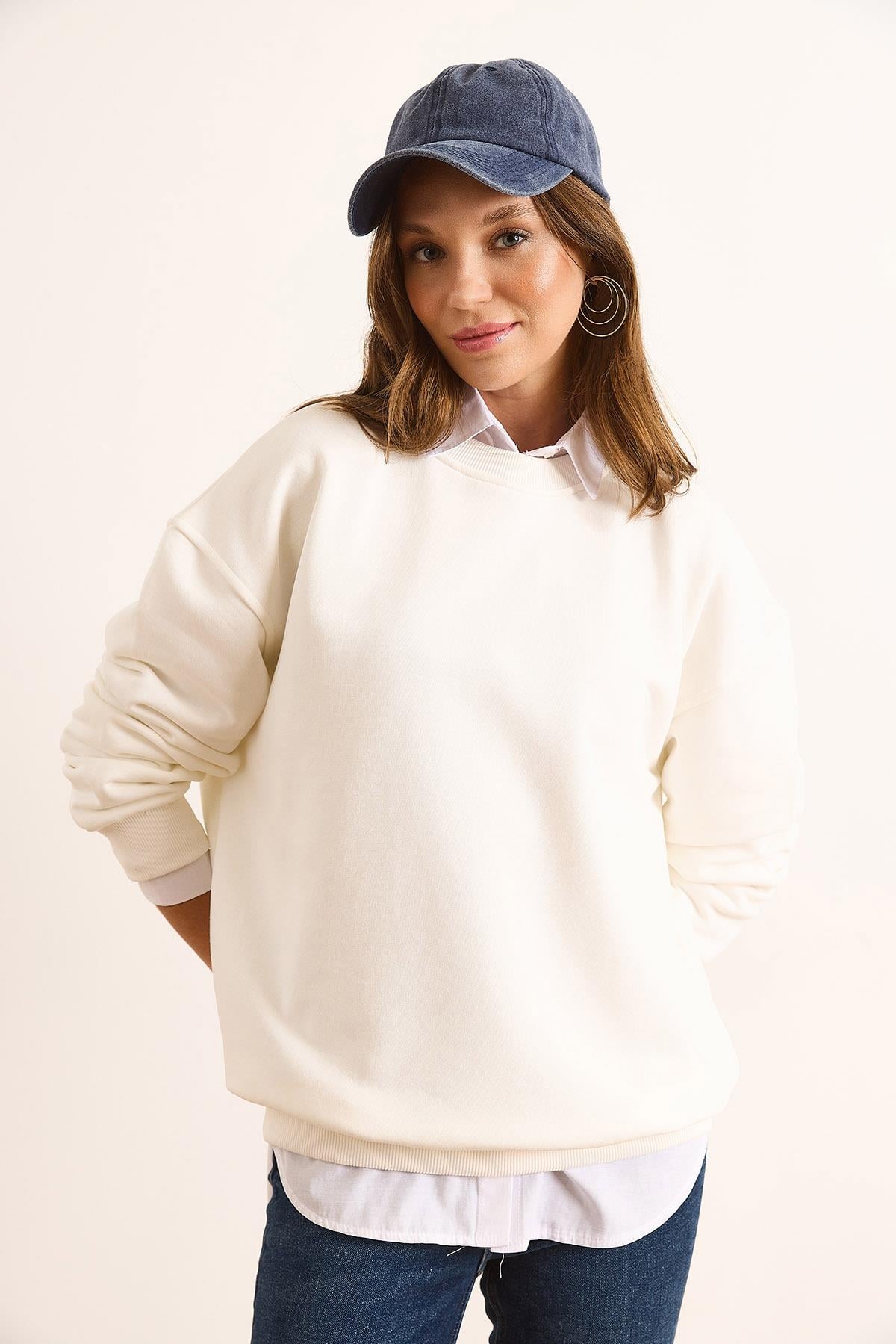 Dikiş Detaylı Kalın Şardonsuz Basic Sweatshirt Beyaz