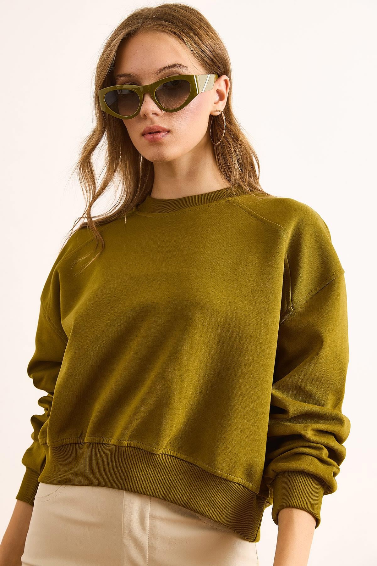 Double İnterlok Kol Detaylı Kalın Sweatshirt Yağ Yeşili