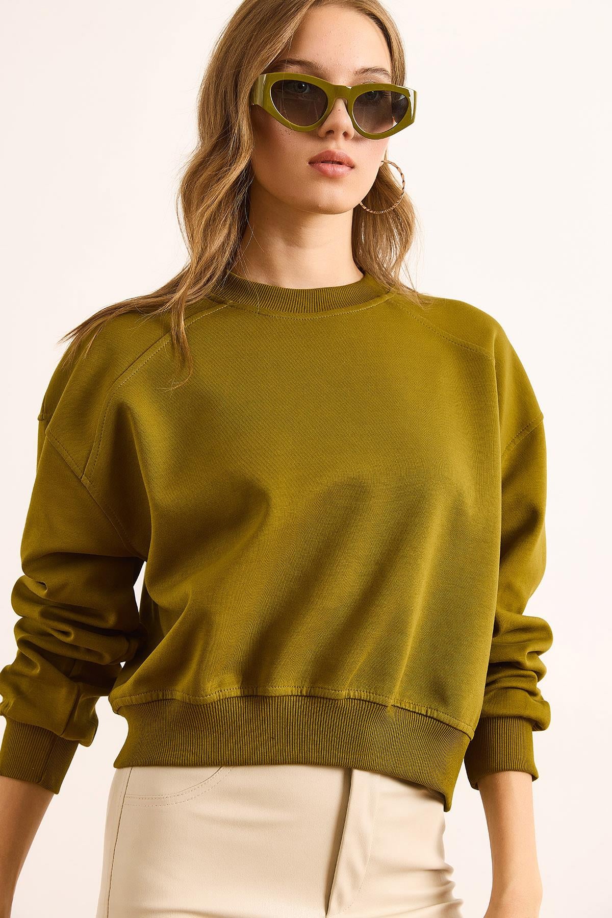 Double İnterlok Kol Detaylı Kalın Sweatshirt Yağ Yeşili