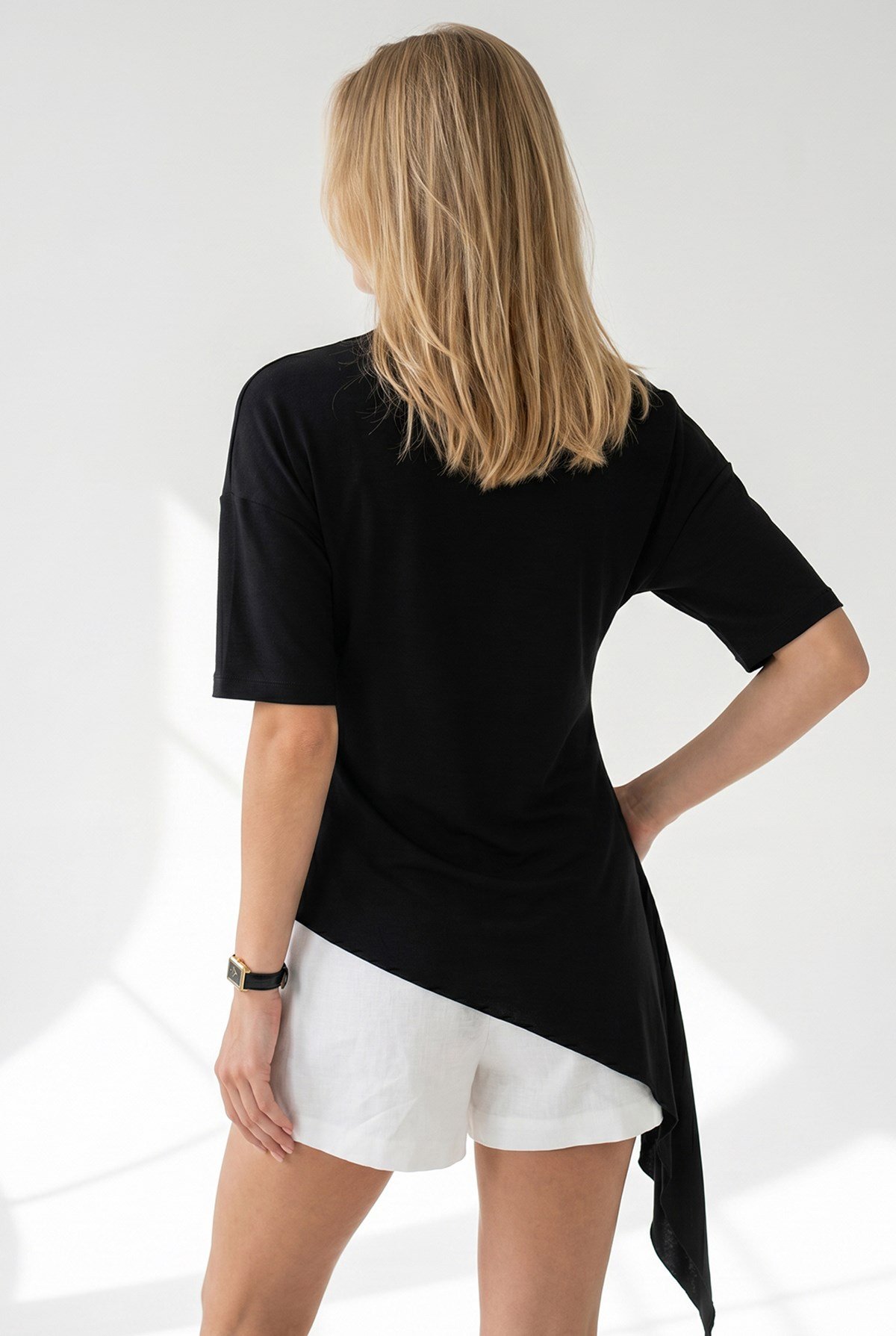 Drape Detaylı Asimetrik Bluz Siyah
